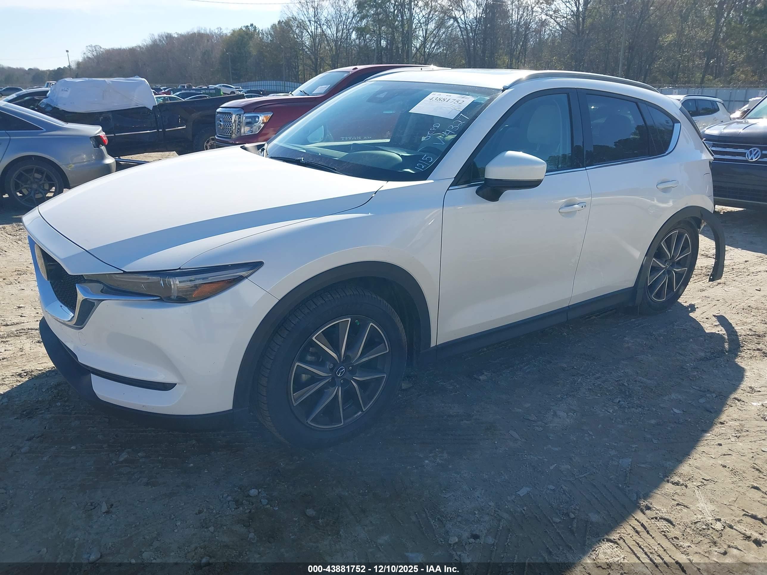 MAZDA CX-5 image 2