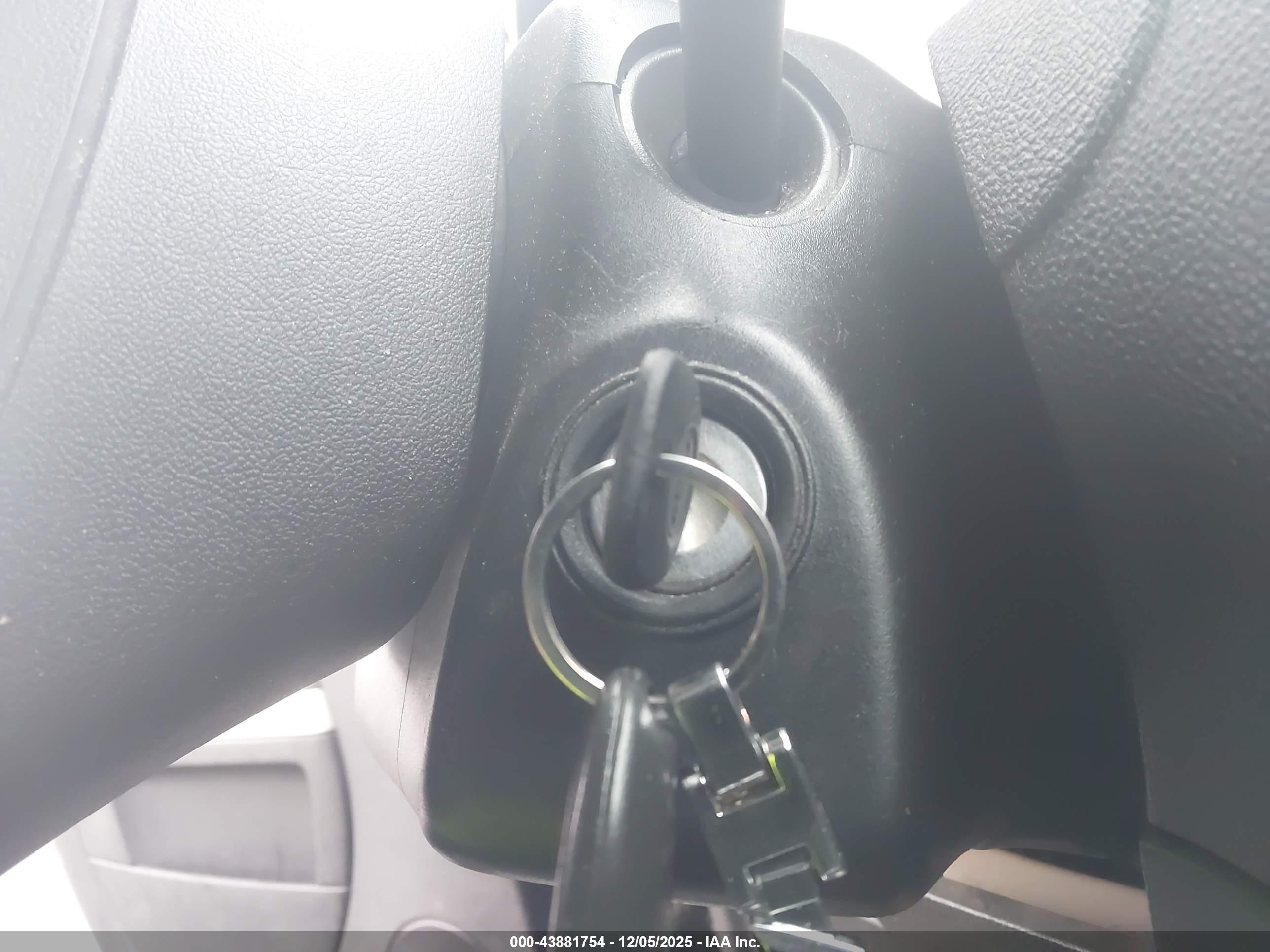 CHEVROLET HHR image 11