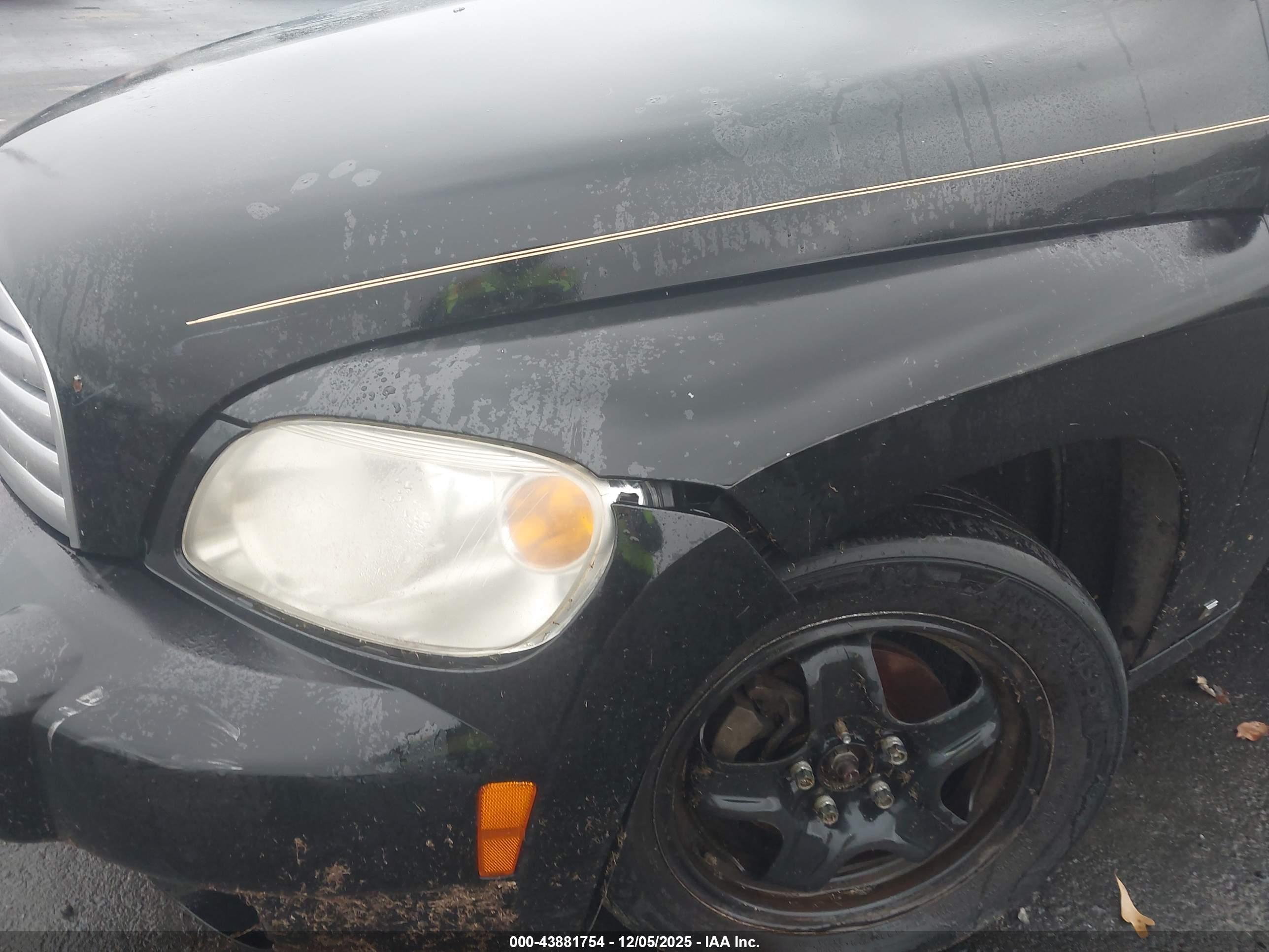 CHEVROLET HHR image 6