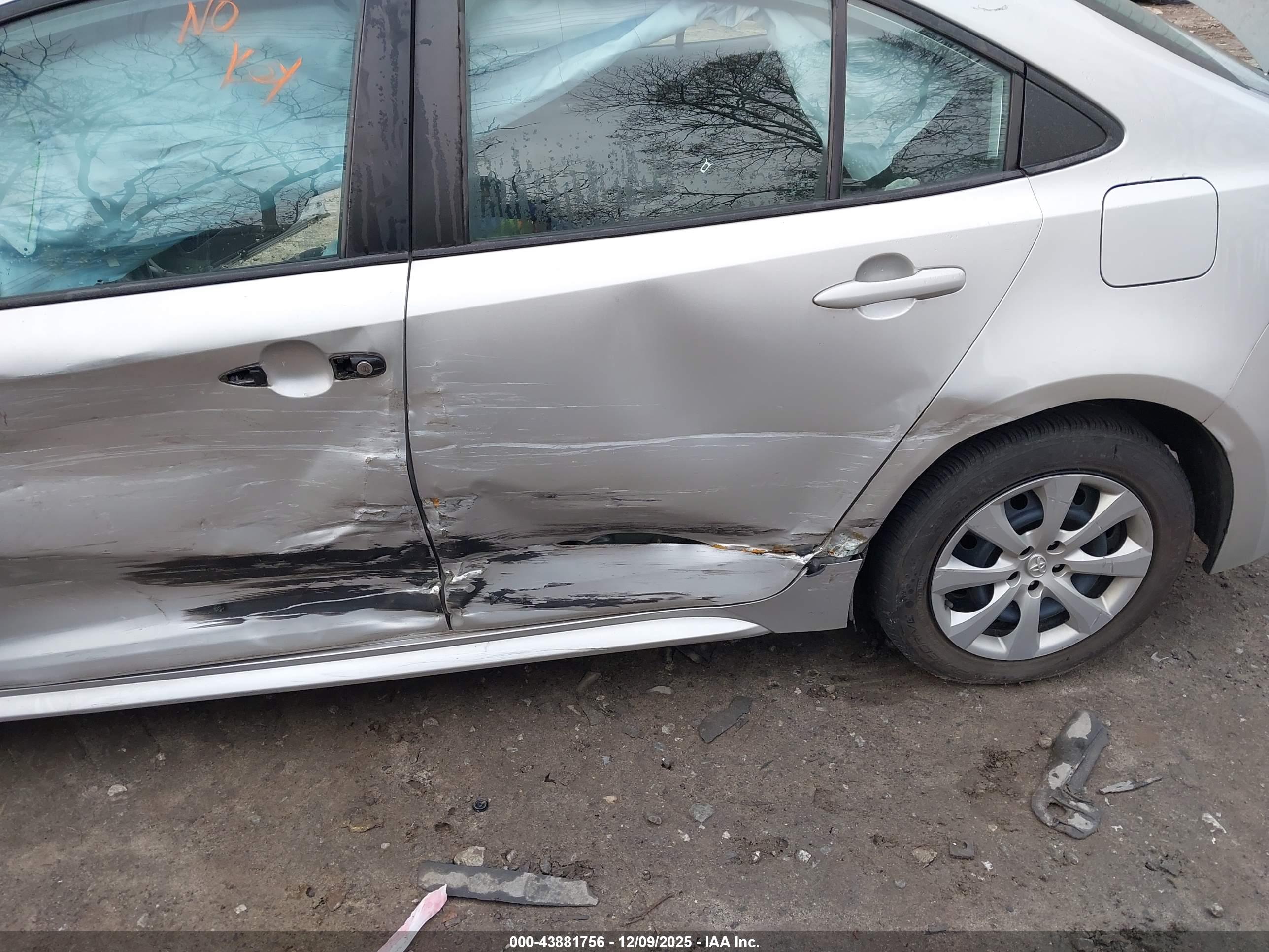TOYOTA COROLLA image 6
