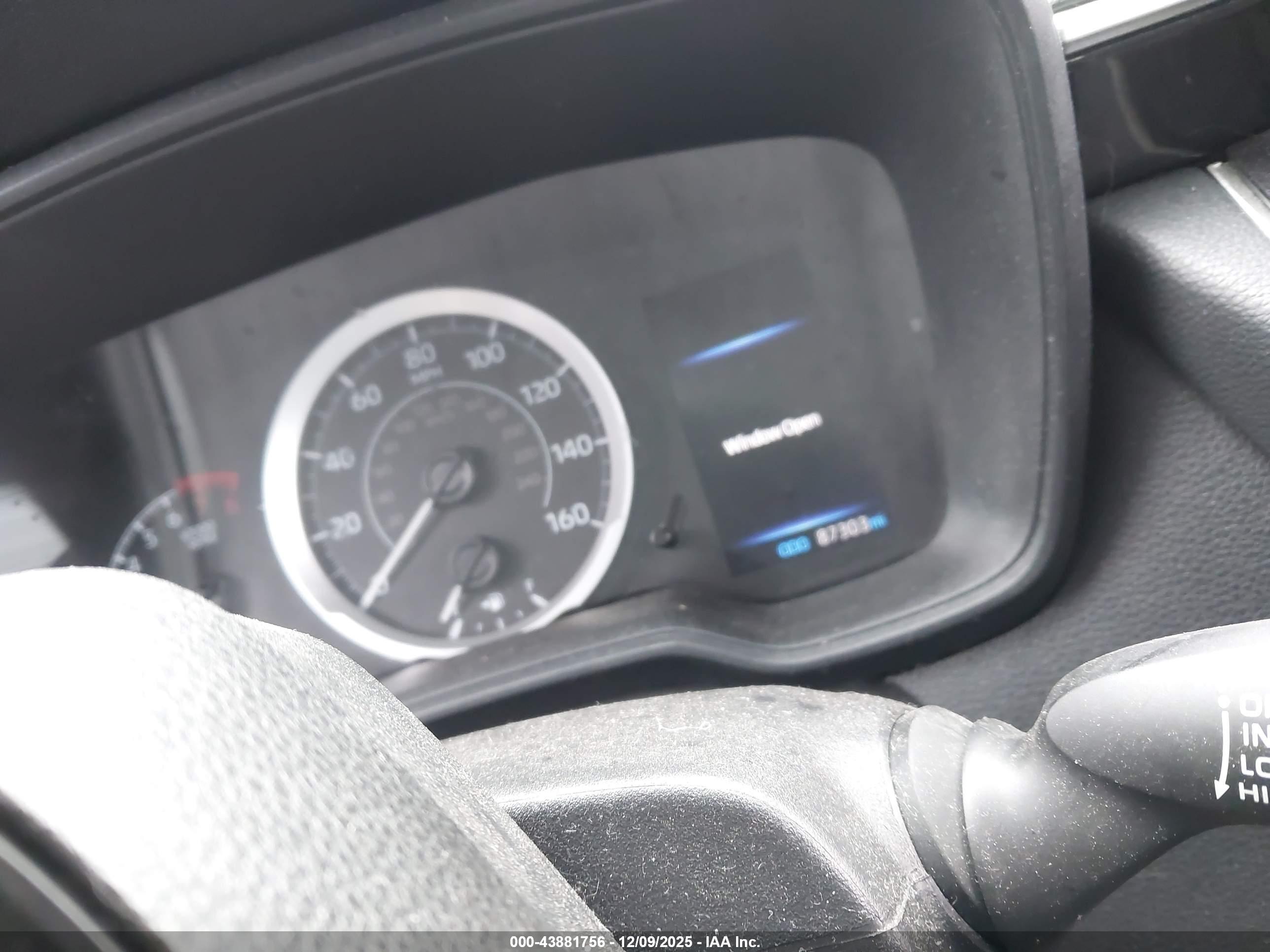 TOYOTA COROLLA image 7