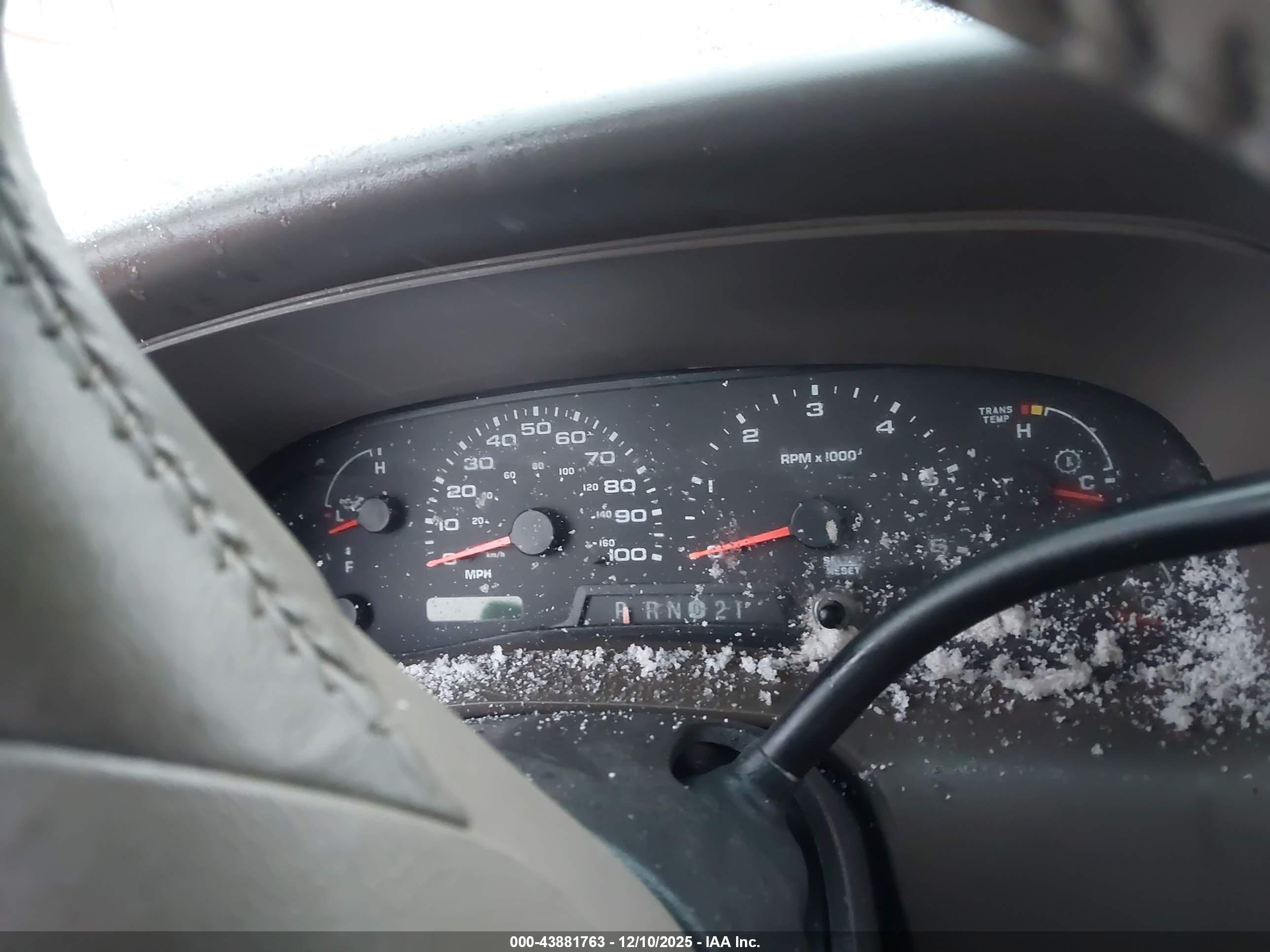 FORD EXCURSION image 7