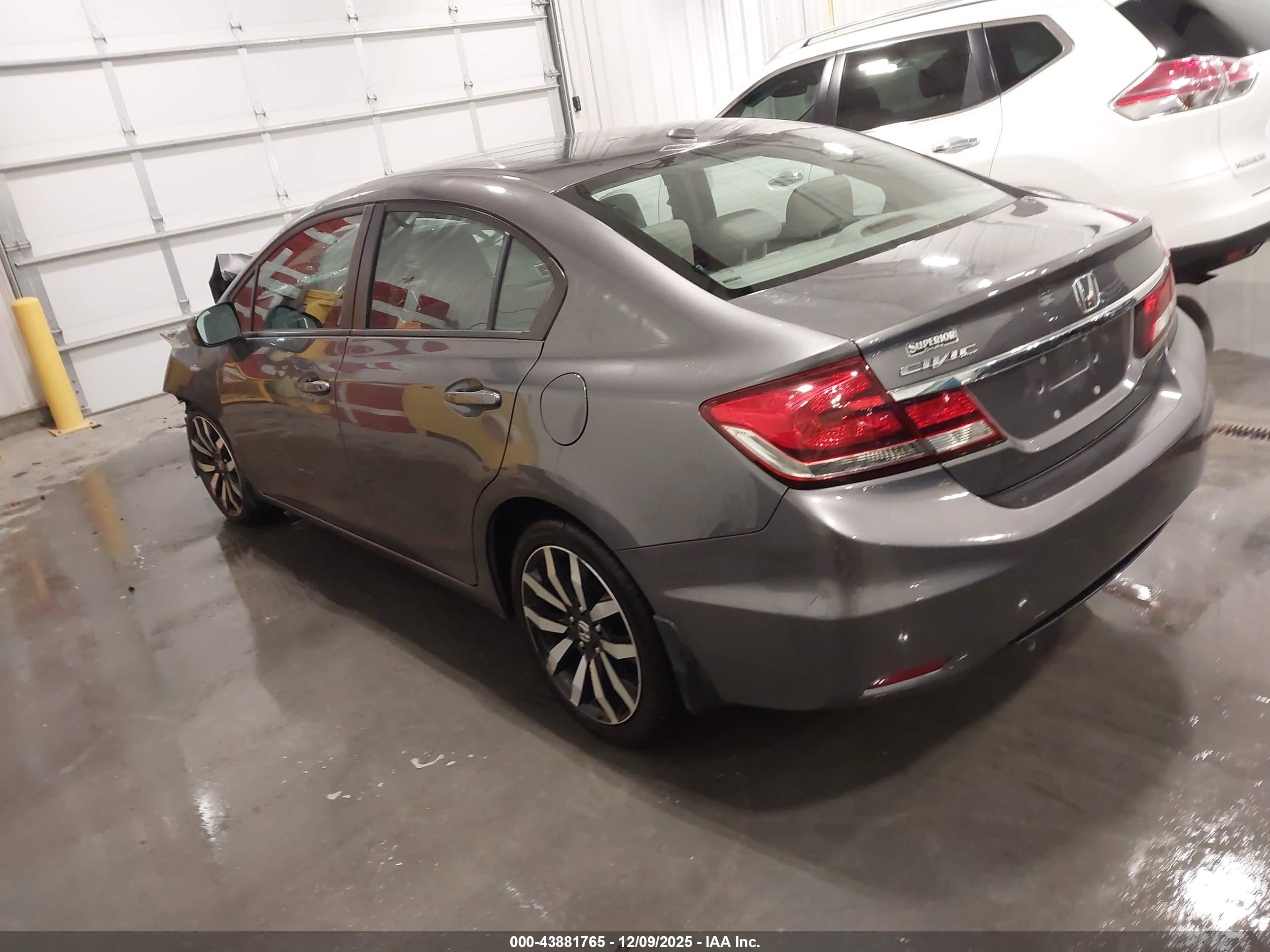 HONDA CIVIC image 3