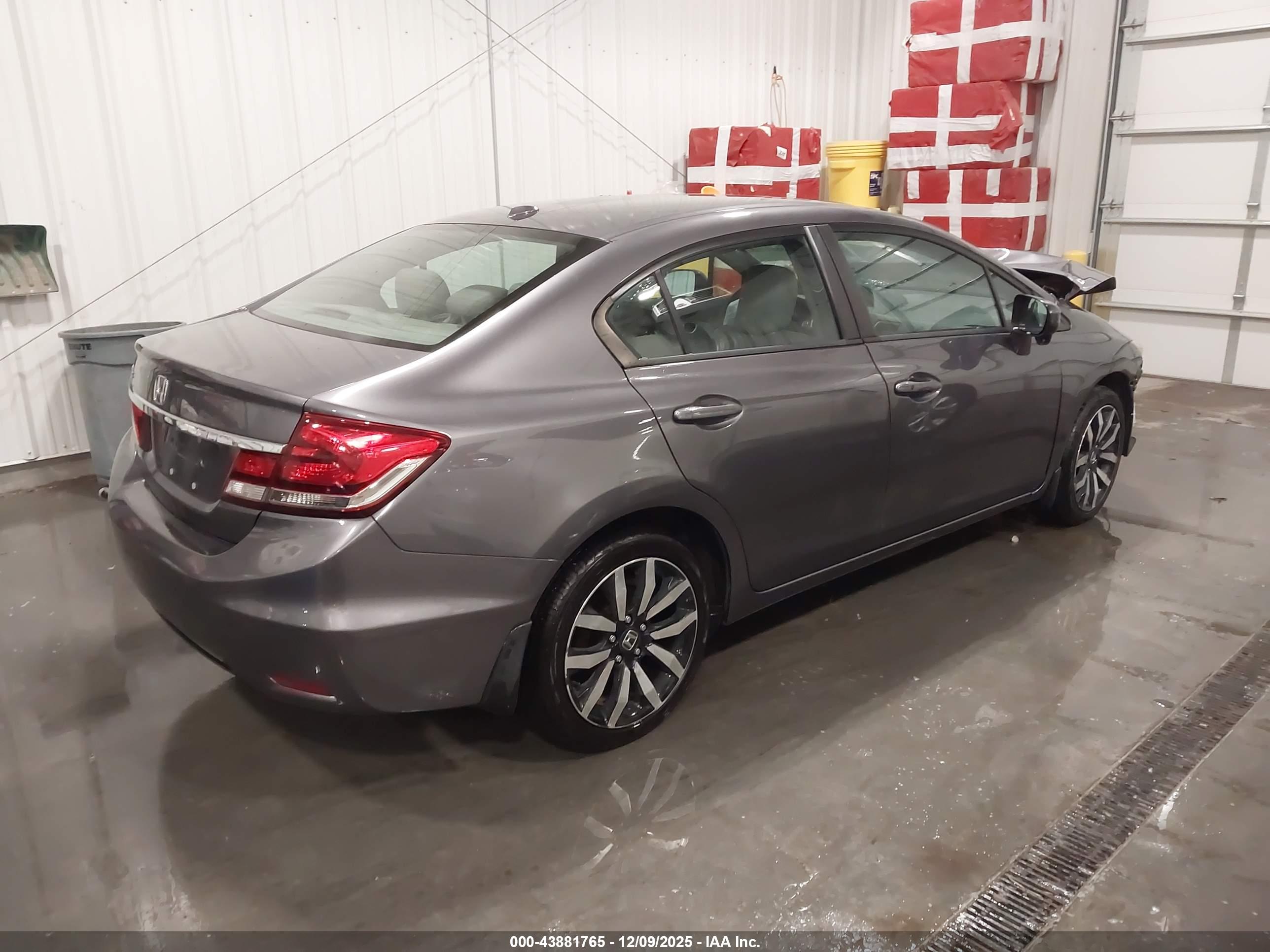 HONDA CIVIC image 4