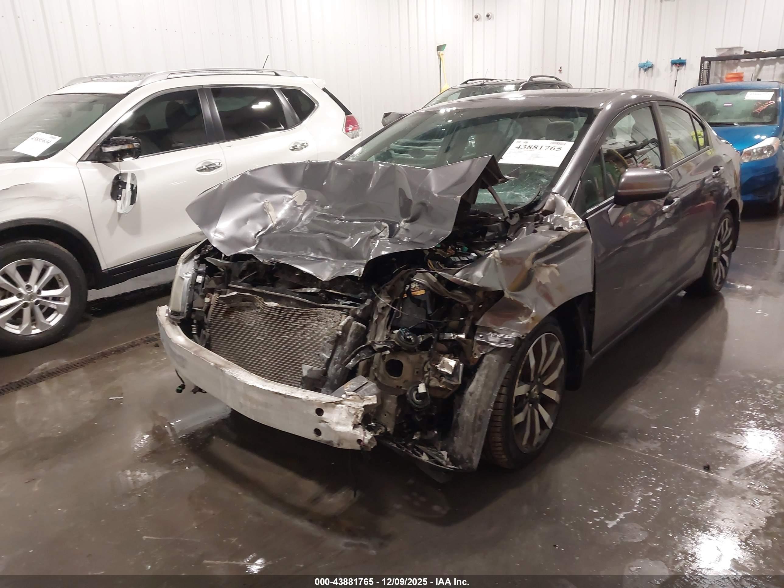 HONDA CIVIC image 6