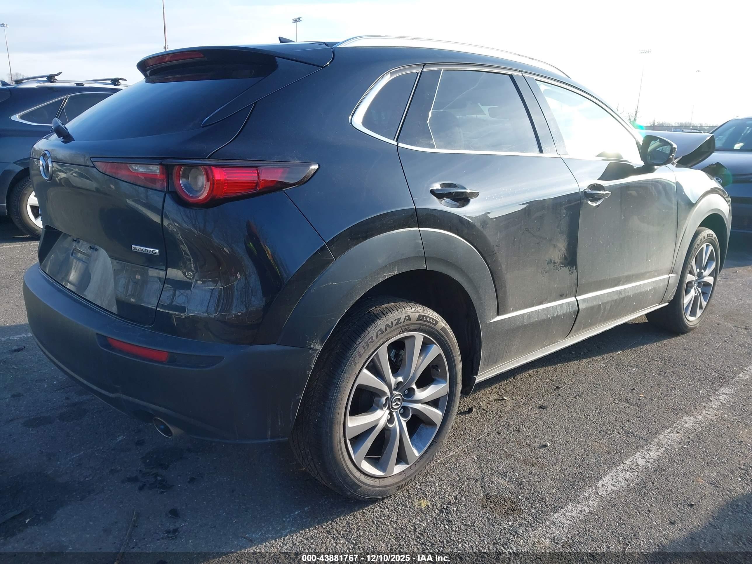 MAZDA CX-30 image 4