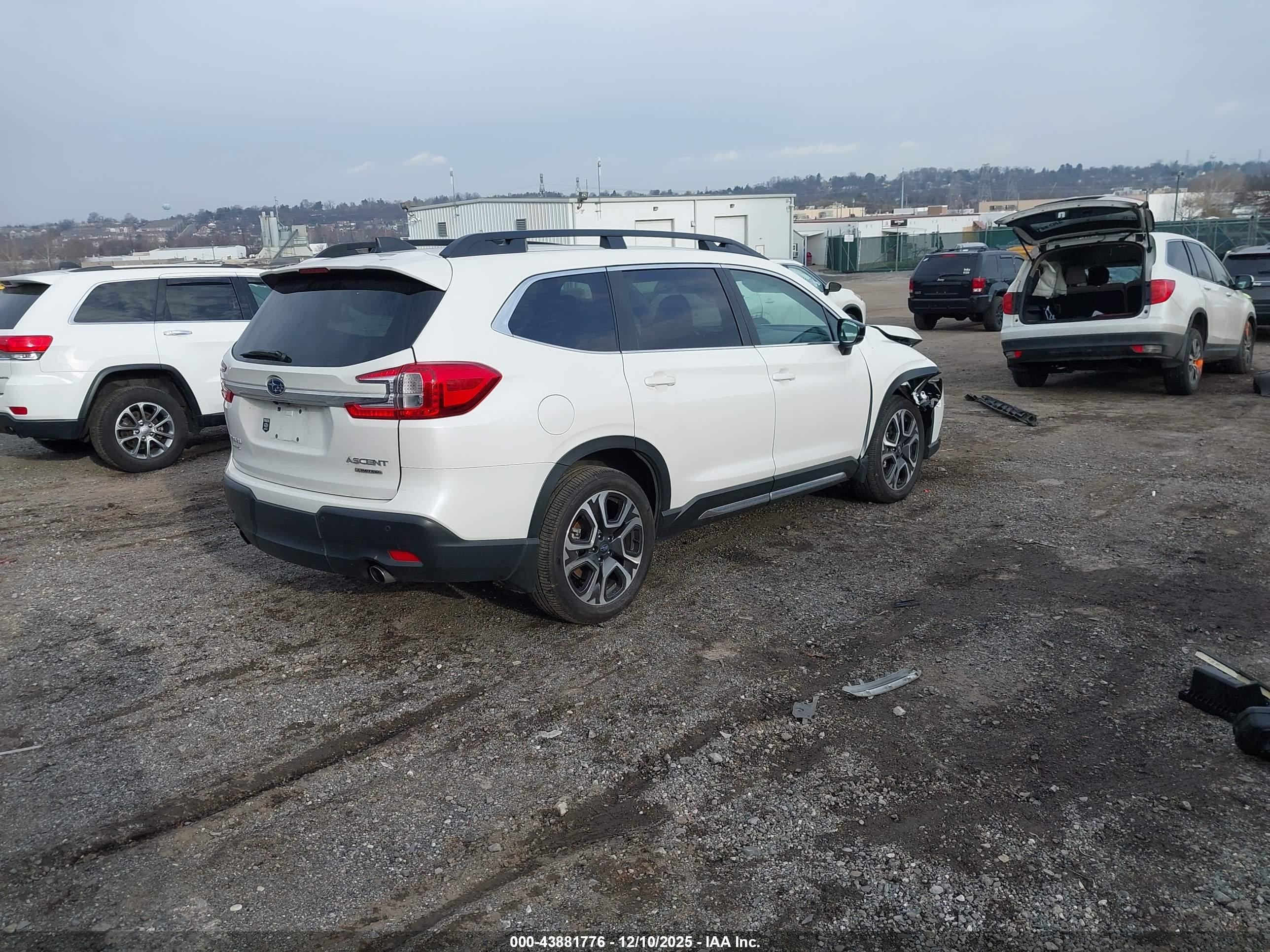 SUBARU ASCENT image 4
