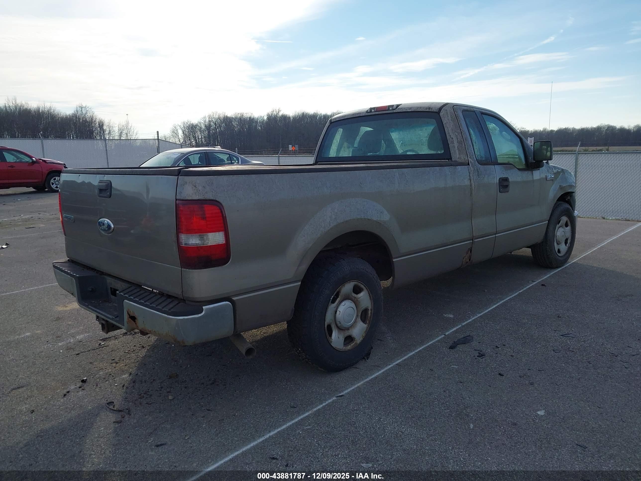 FORD F-150 image 4