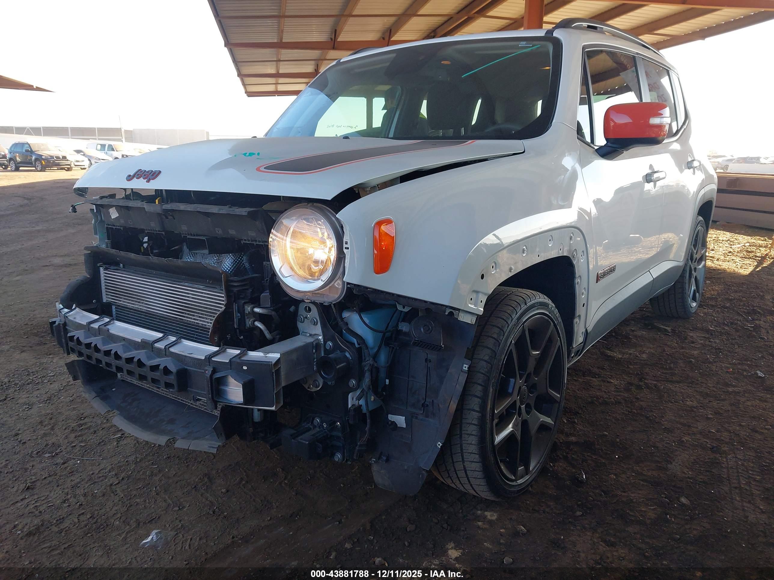 JEEP RENEGADE image 6