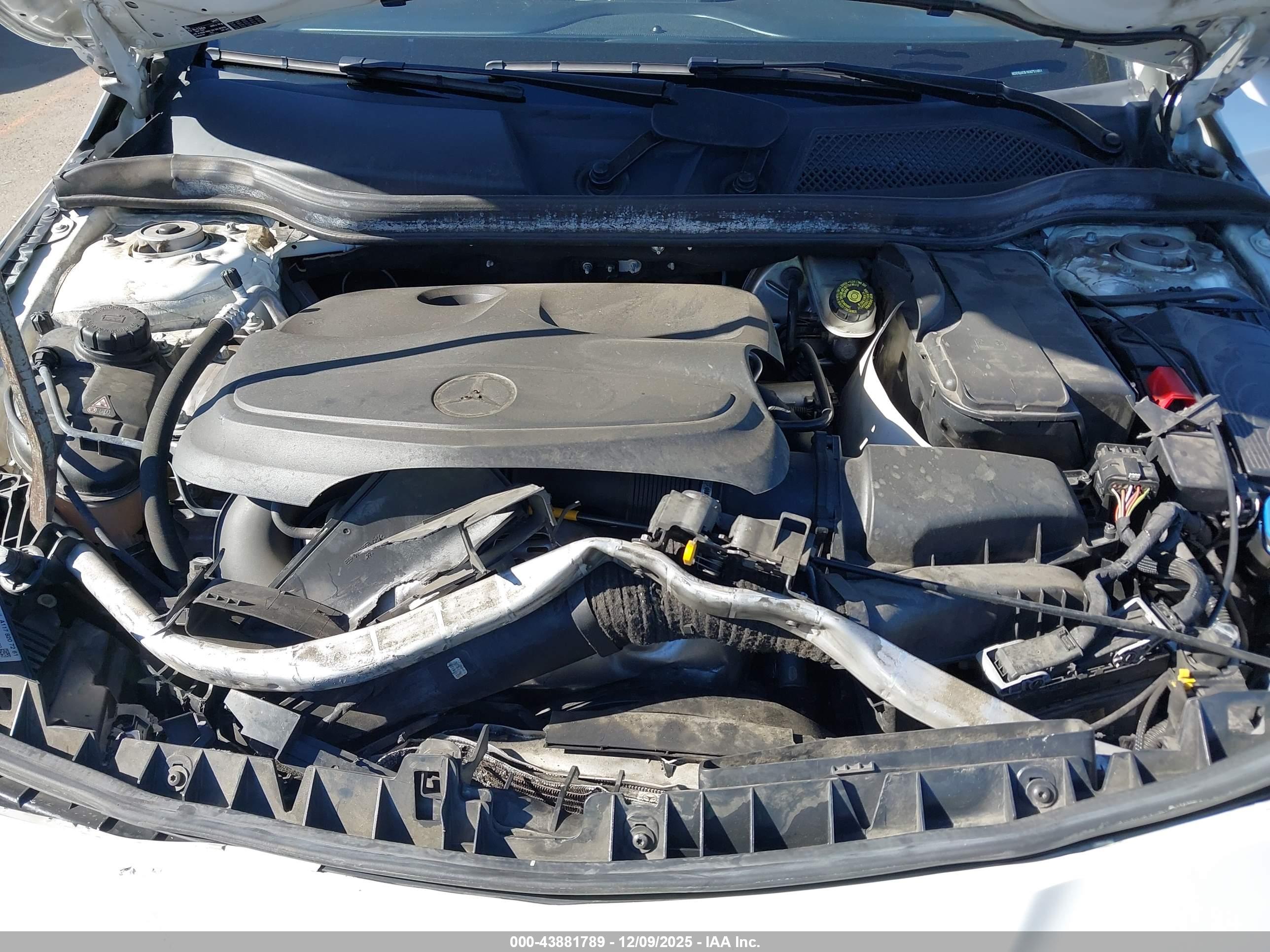 MERCEDES-BENZ CLA image 10