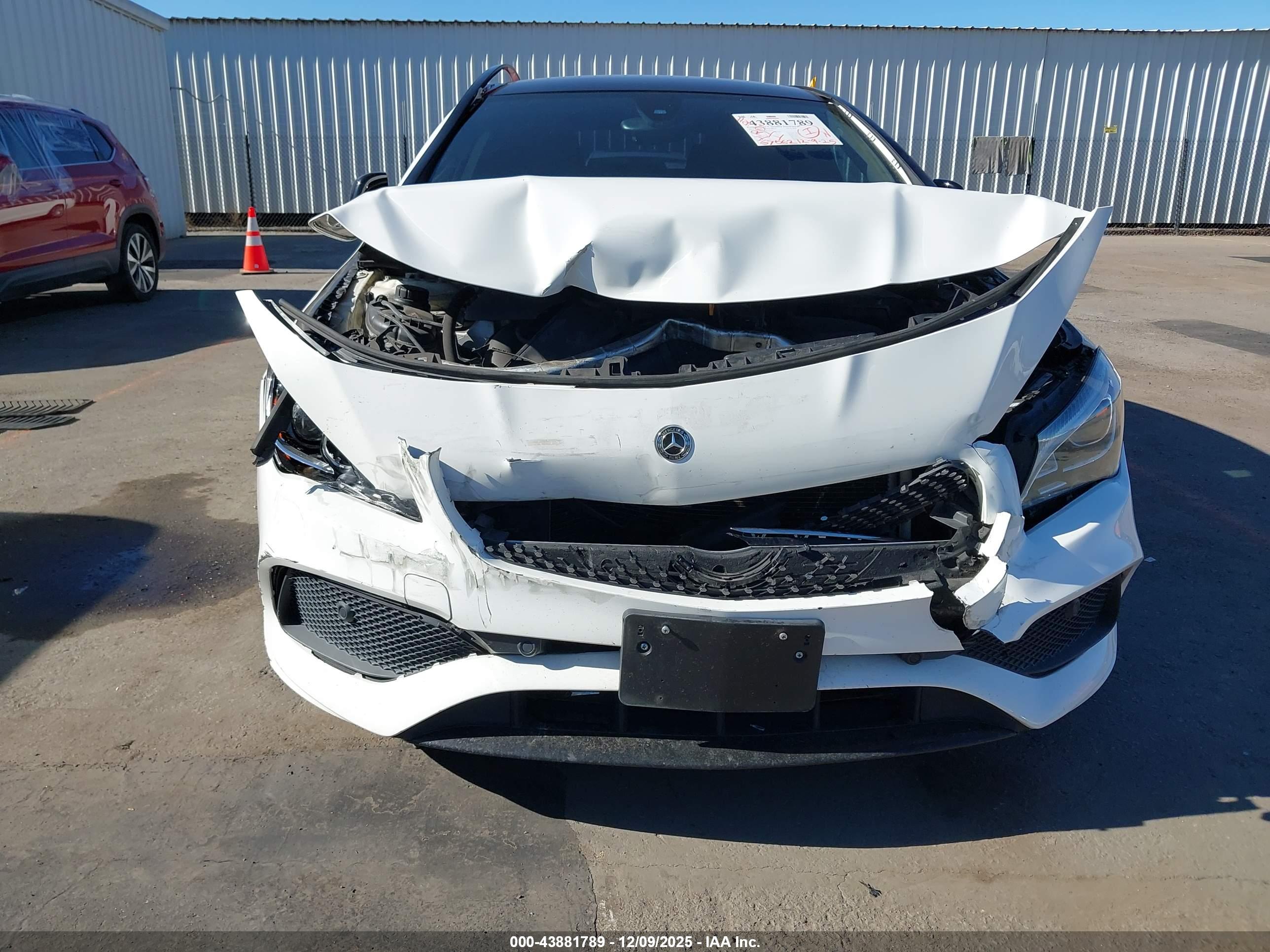 MERCEDES-BENZ CLA image 6