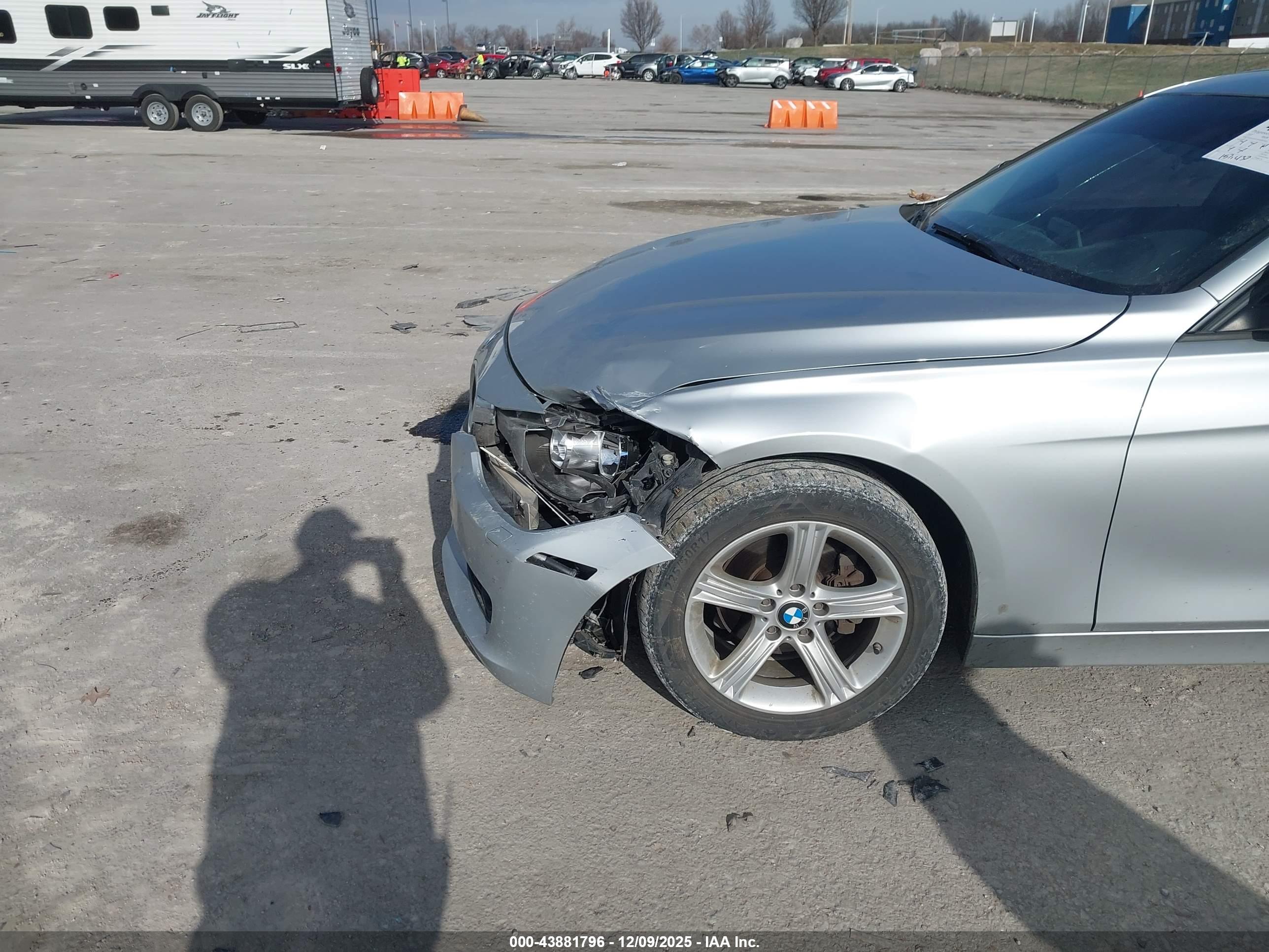 BMW 328I image 6