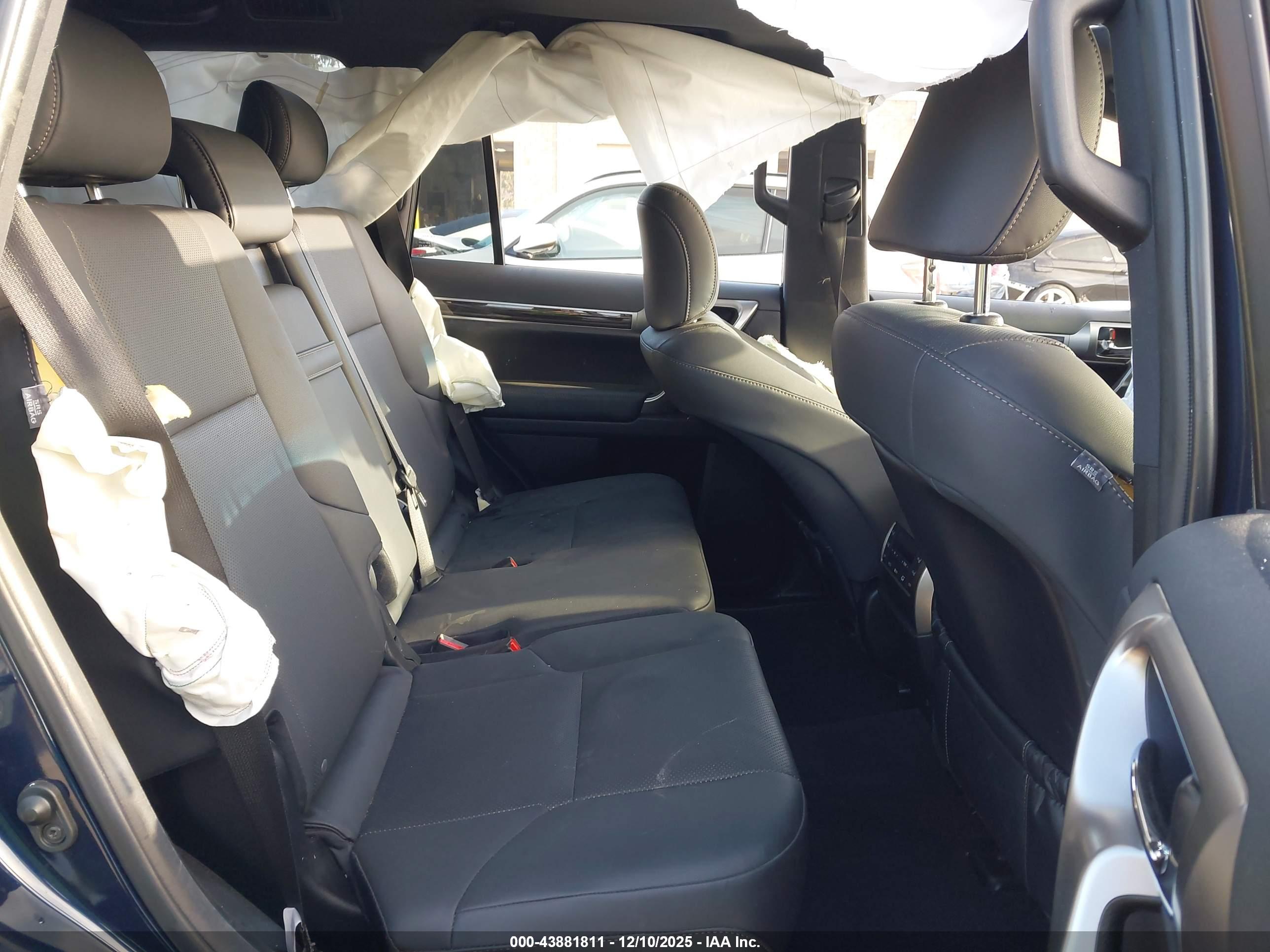 LEXUS GX image 8