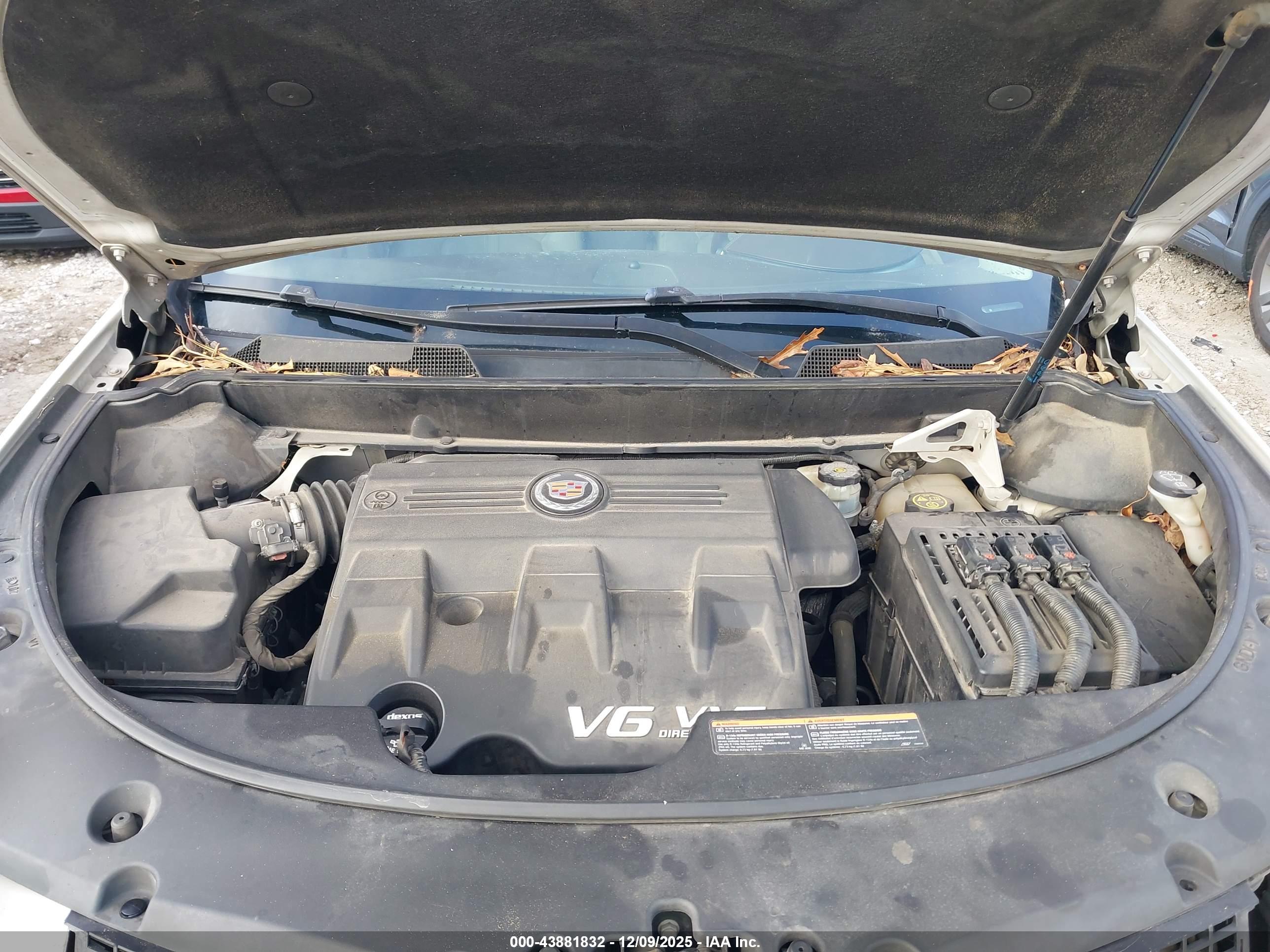 CADILLAC SRX image 10