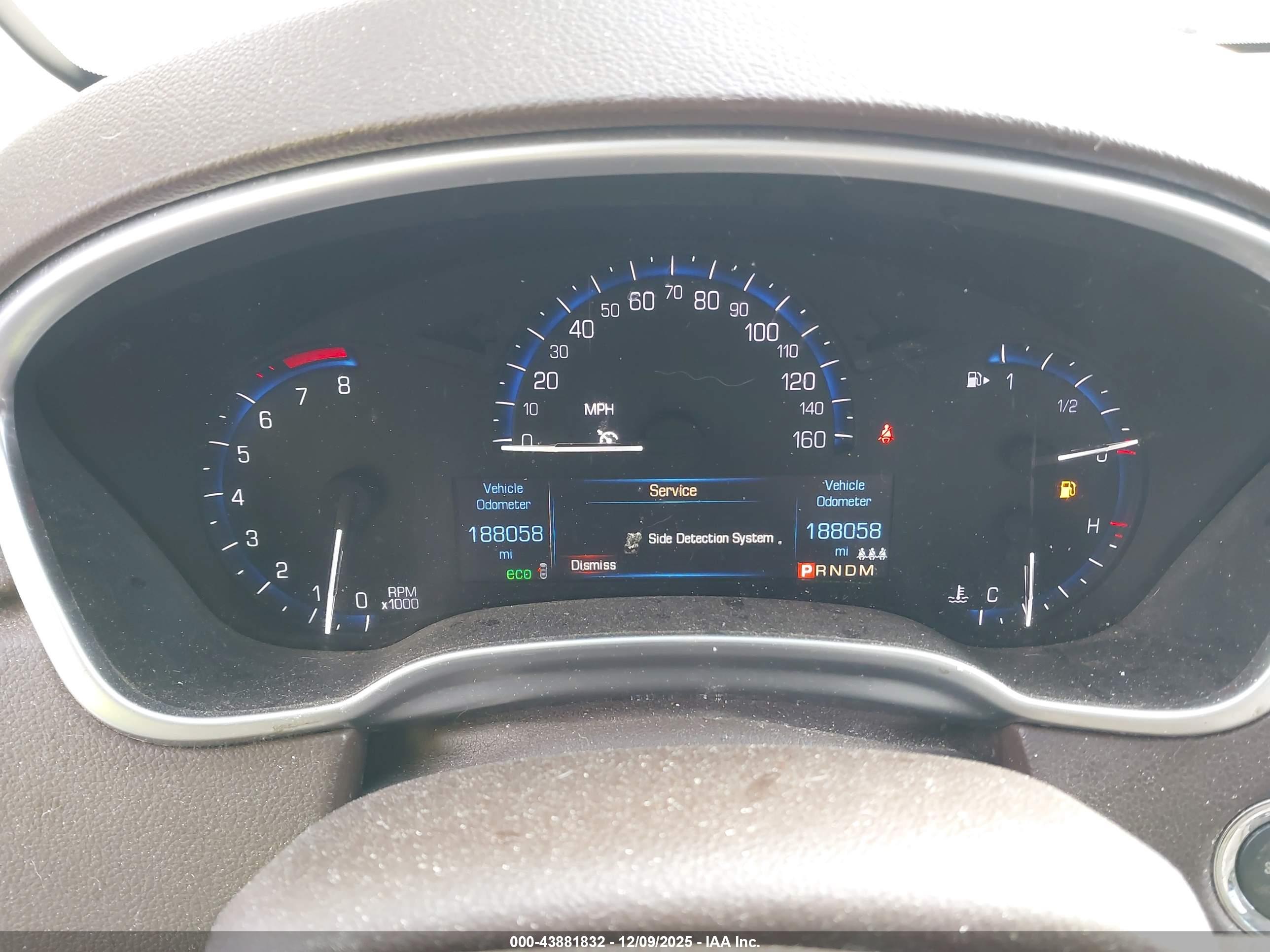CADILLAC SRX image 7