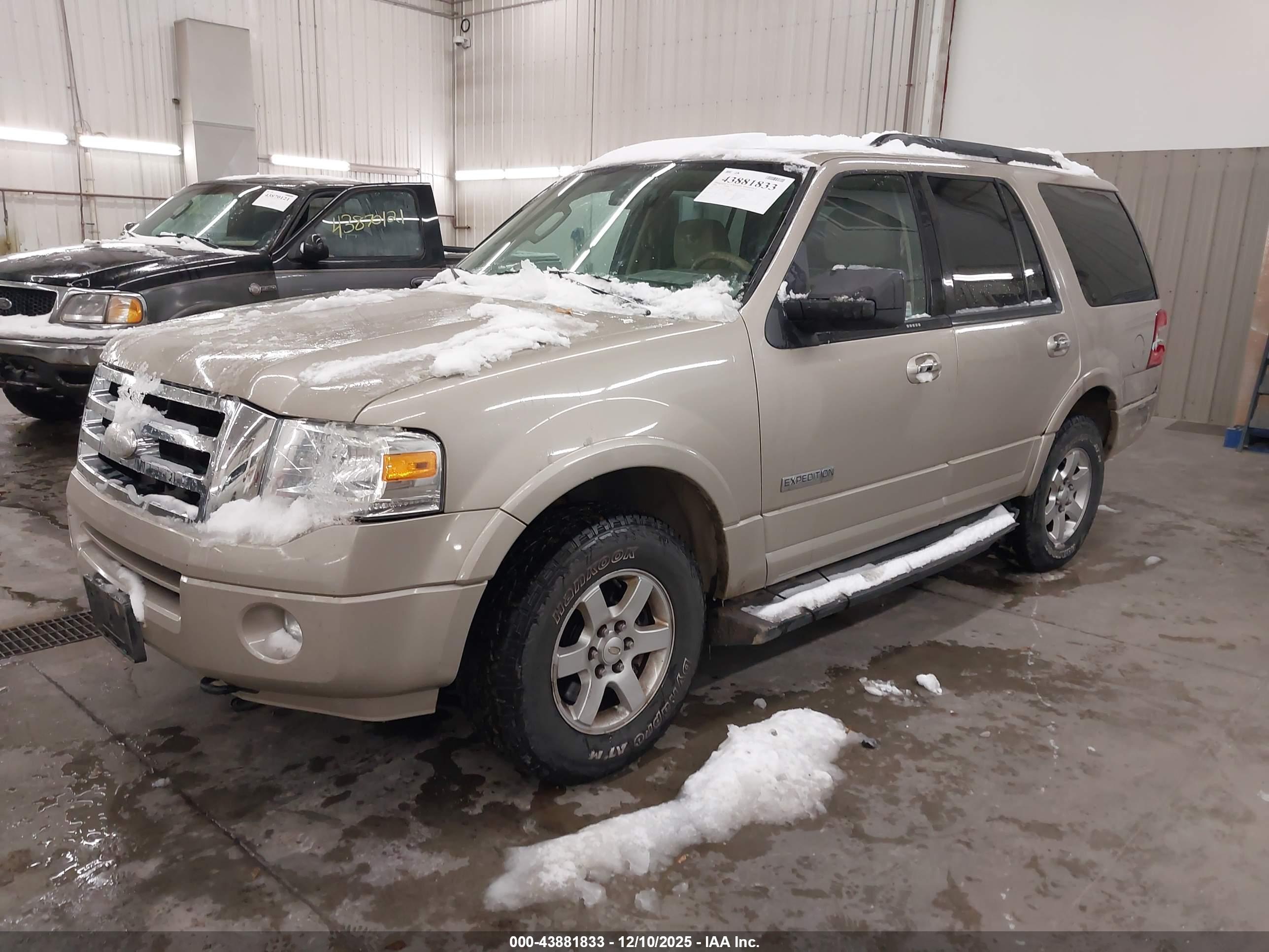 FORD EXPEDITION image 2