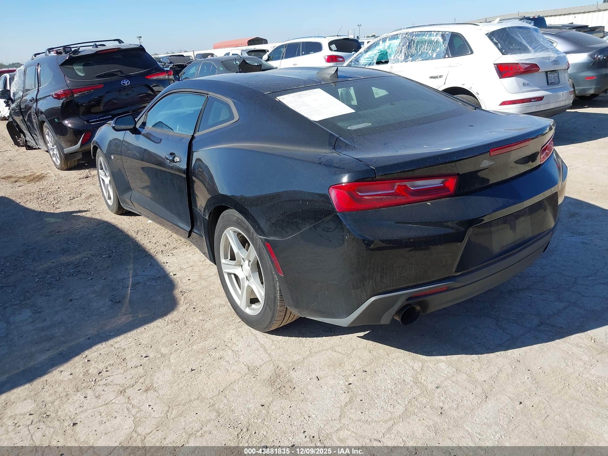 CHEVROLET CAMARO image 3