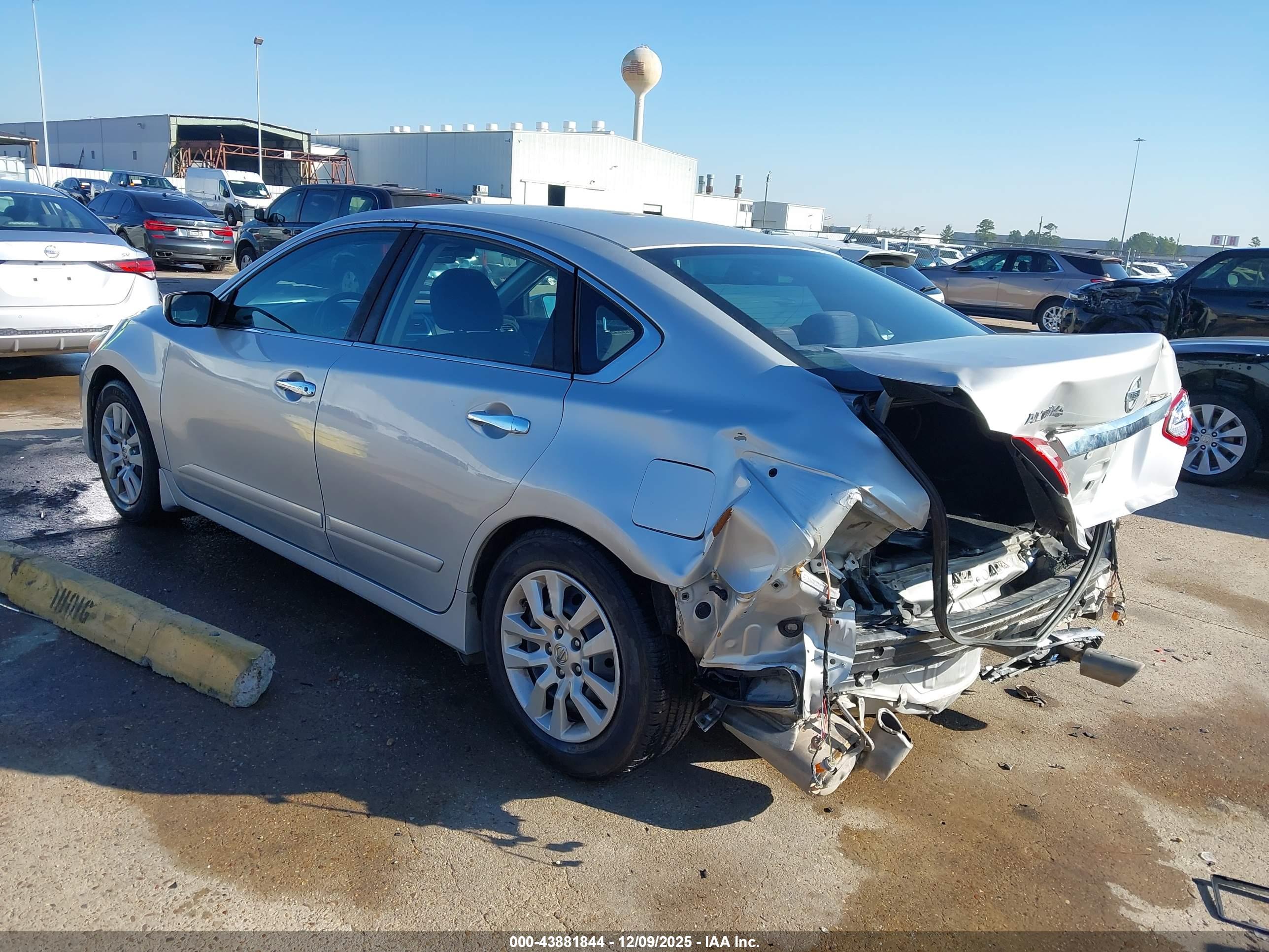 NISSAN ALTIMA image 3