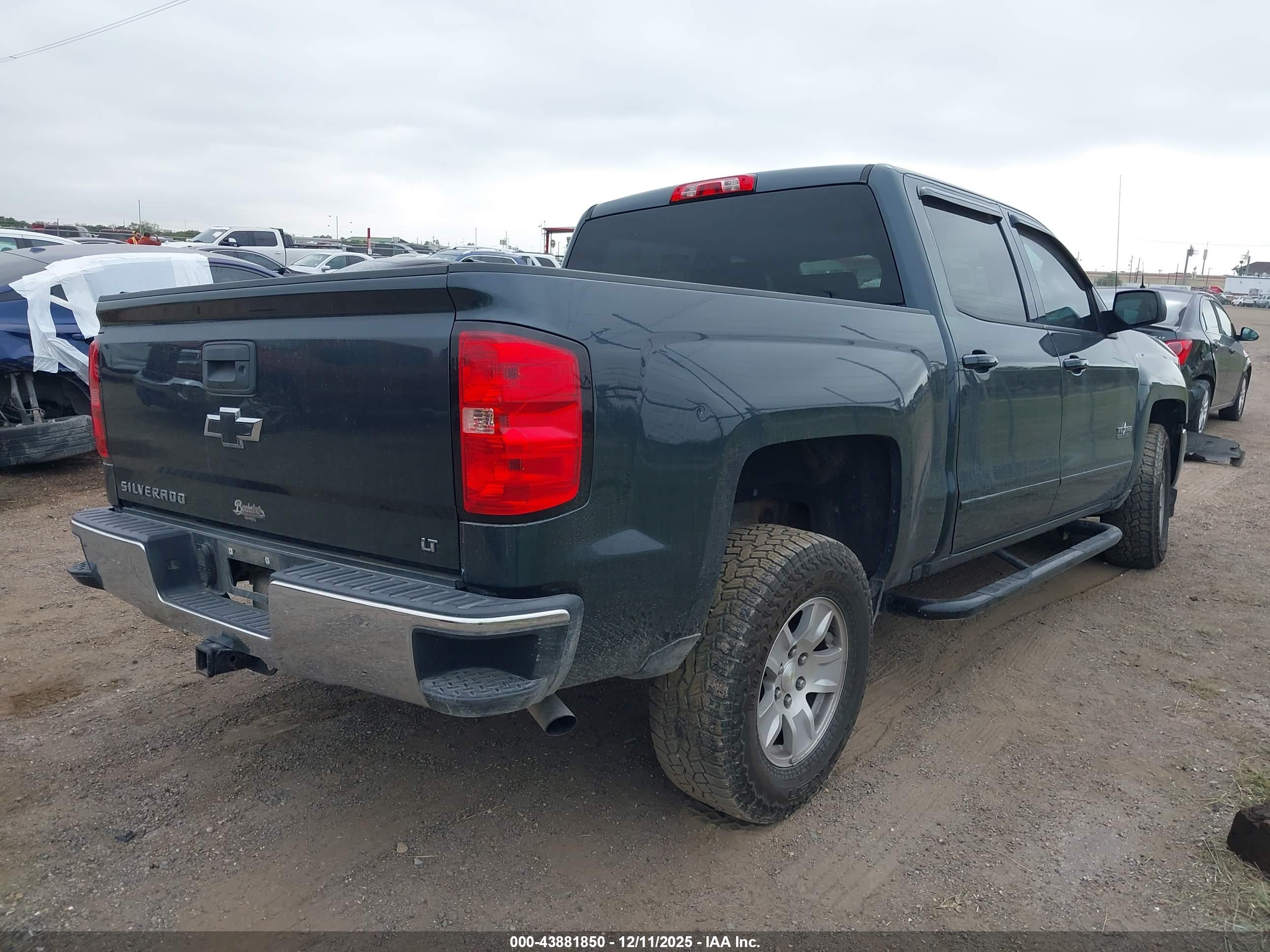CHEVROLET SILVERADO image 4