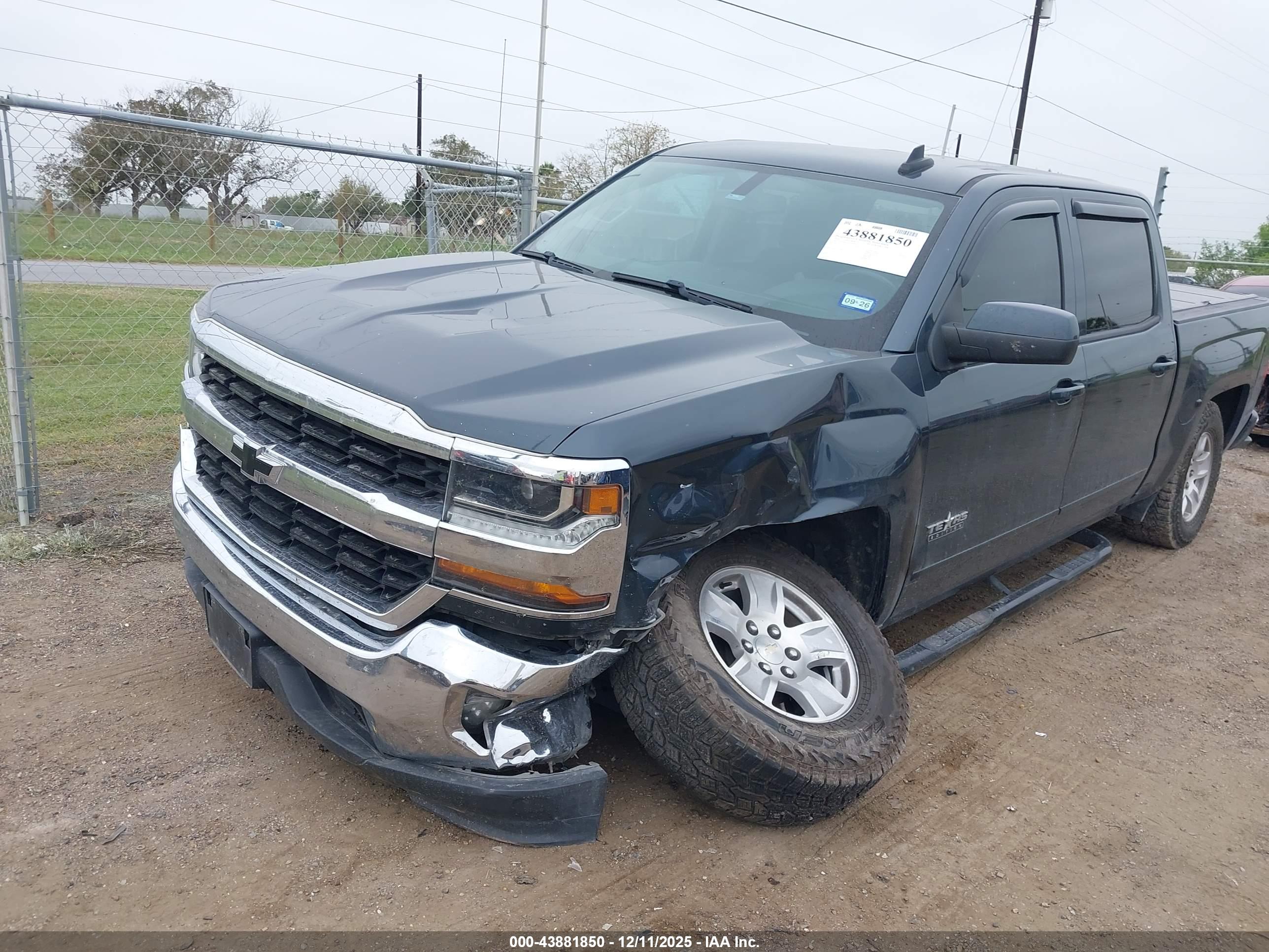 CHEVROLET SILVERADO image 6