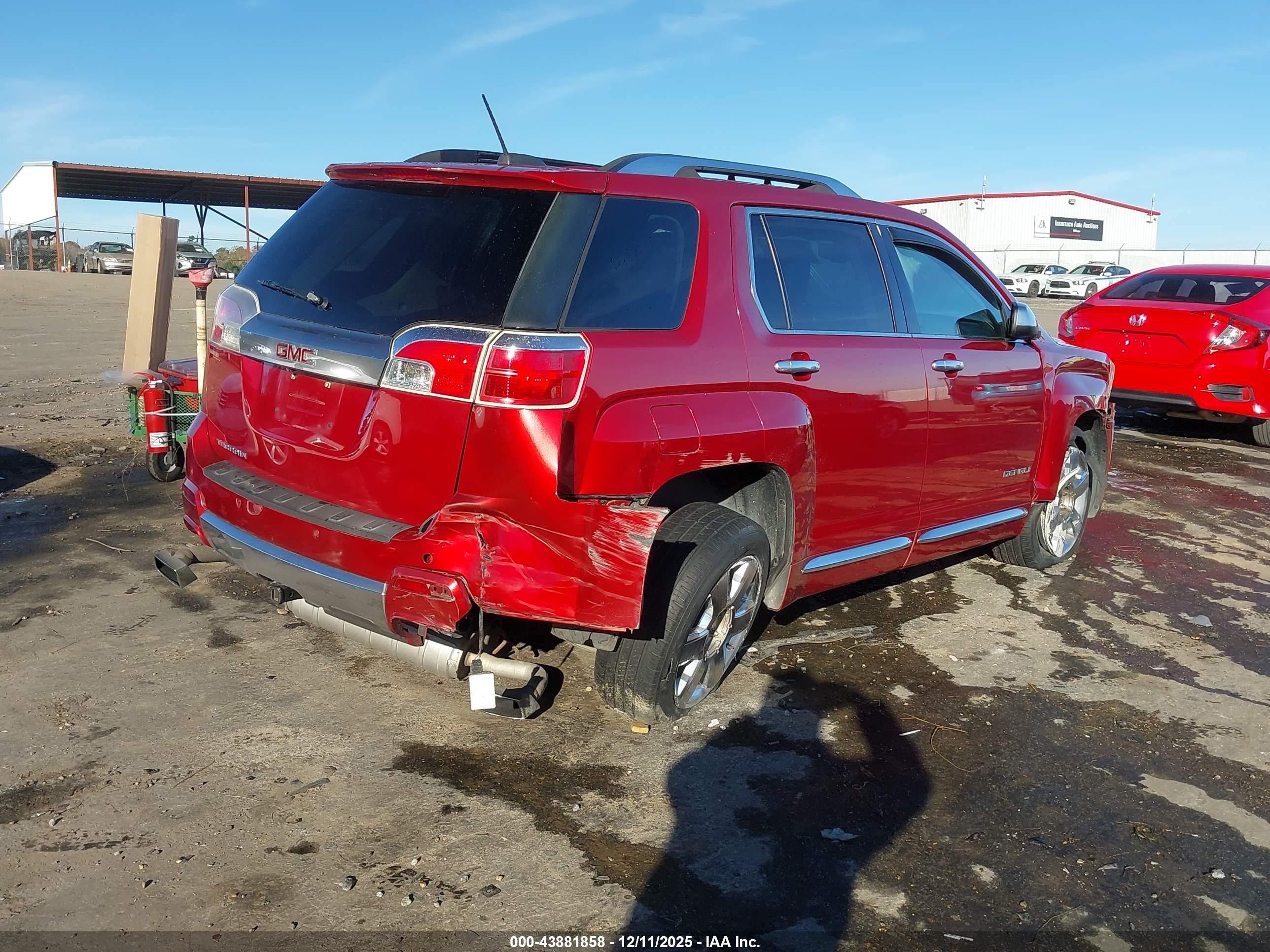 GMC TERRAIN image 4