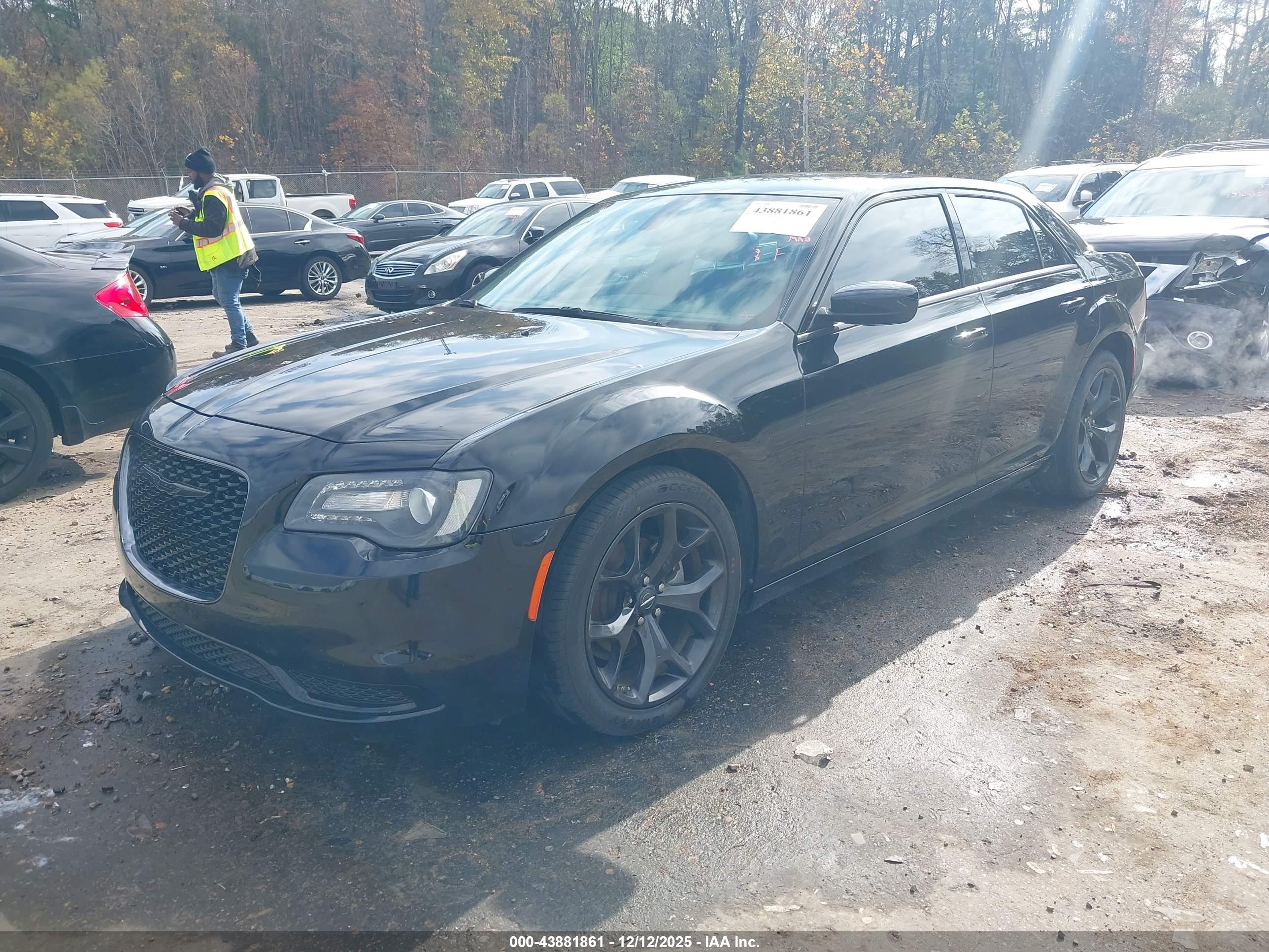 CHRYSLER 300 image 2
