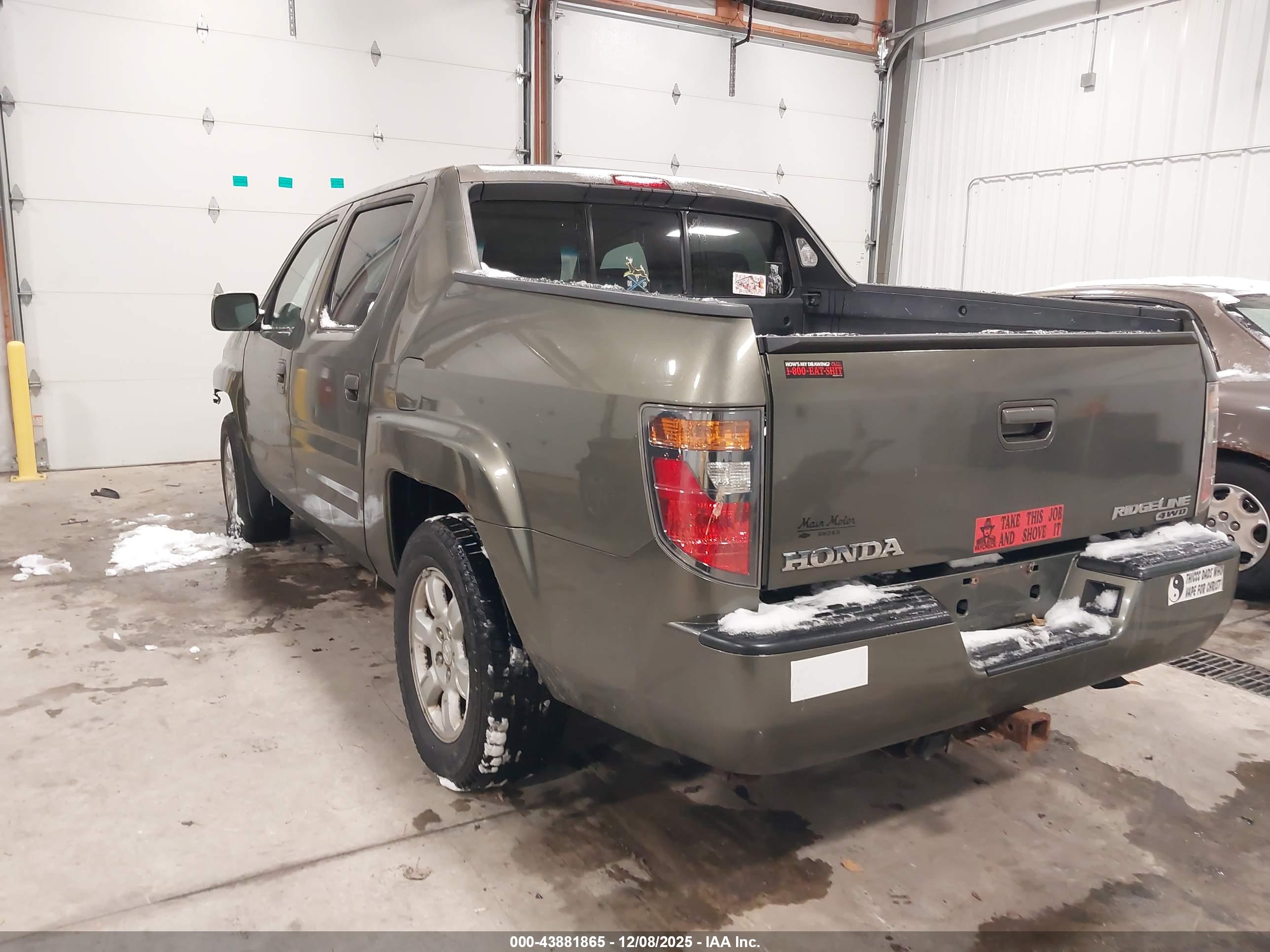 HONDA RIDGELINE image 3