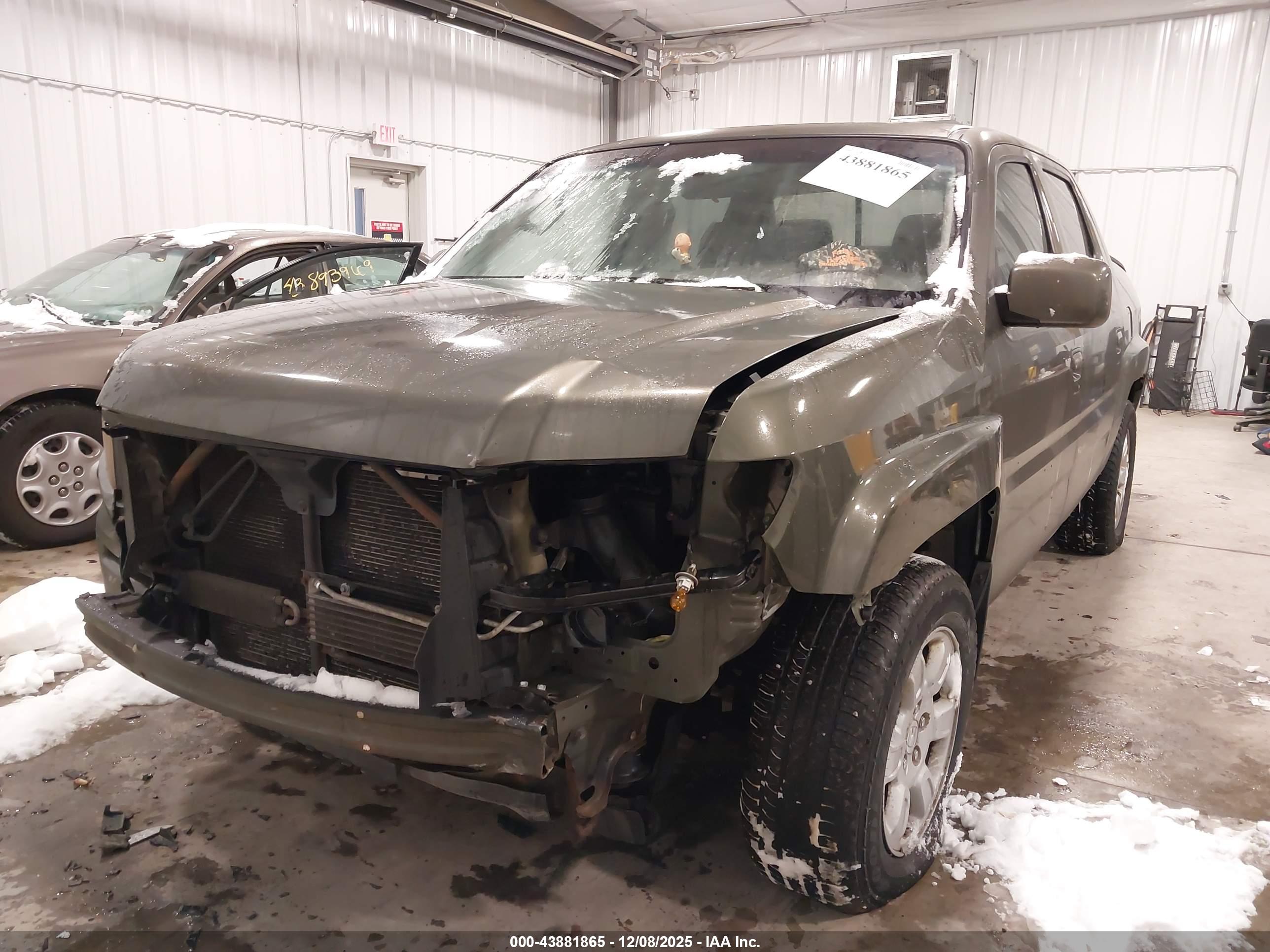 HONDA RIDGELINE image 6