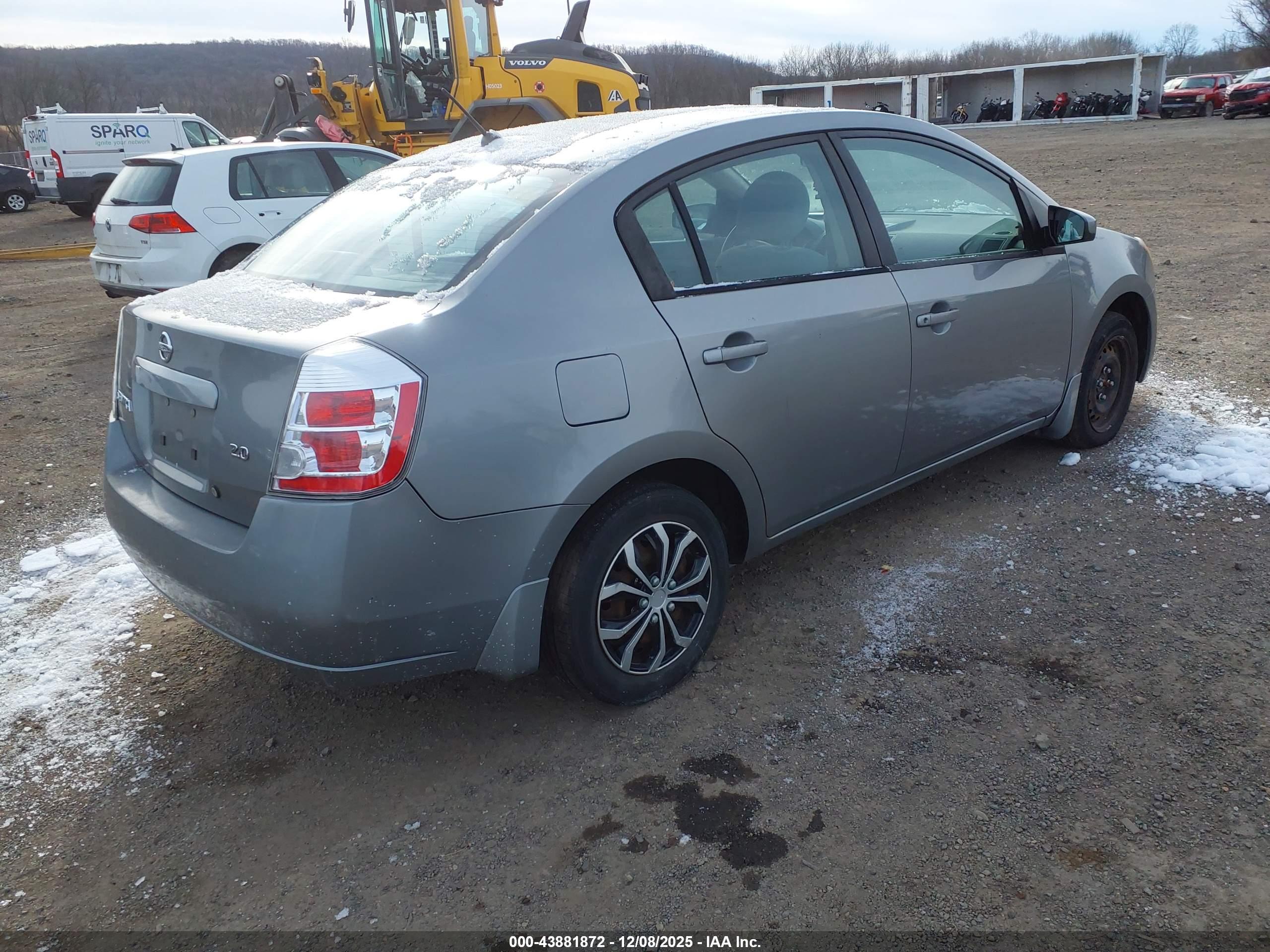 NISSAN SENTRA image 4