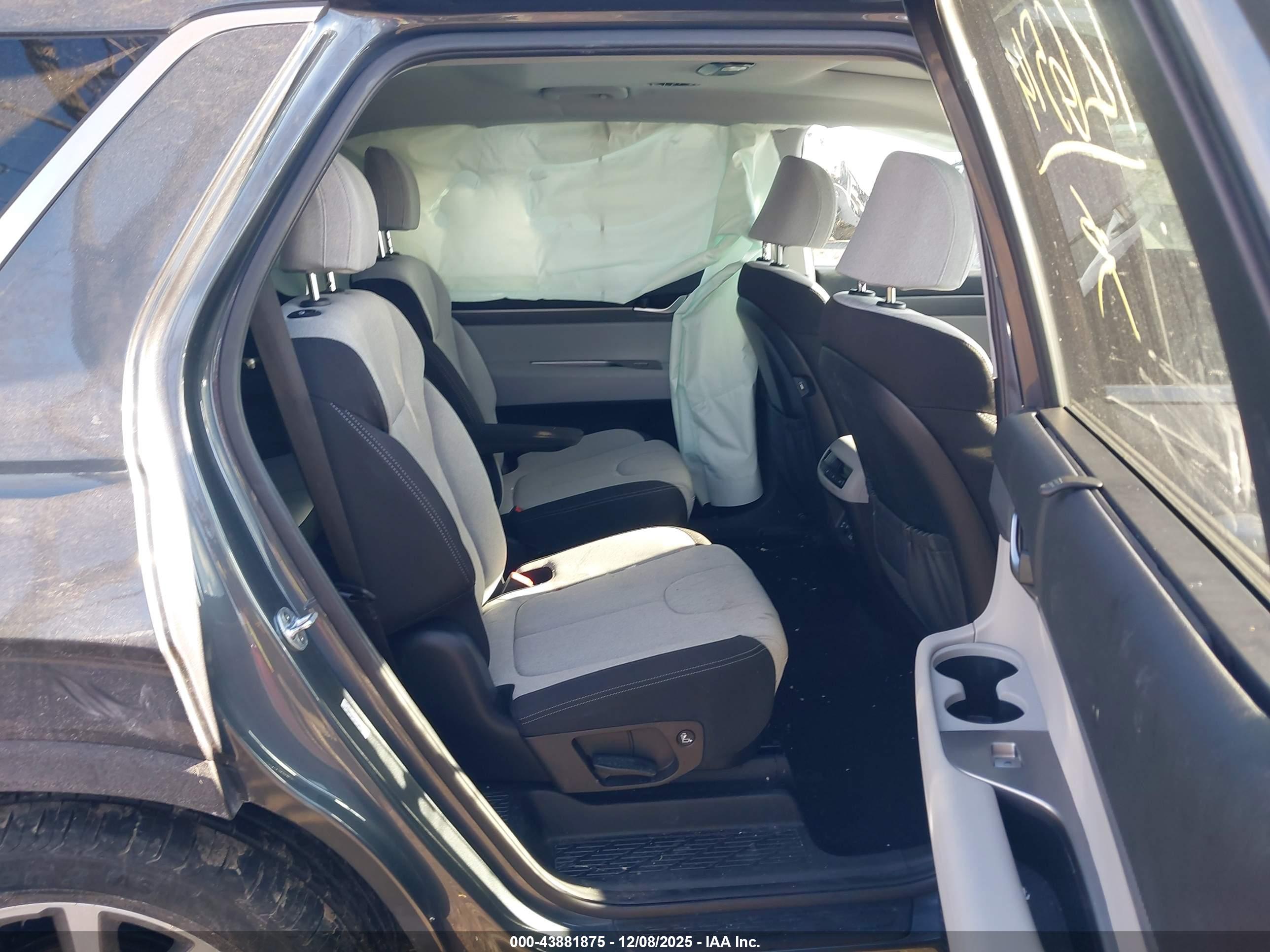 HYUNDAI PALISADE image 8
