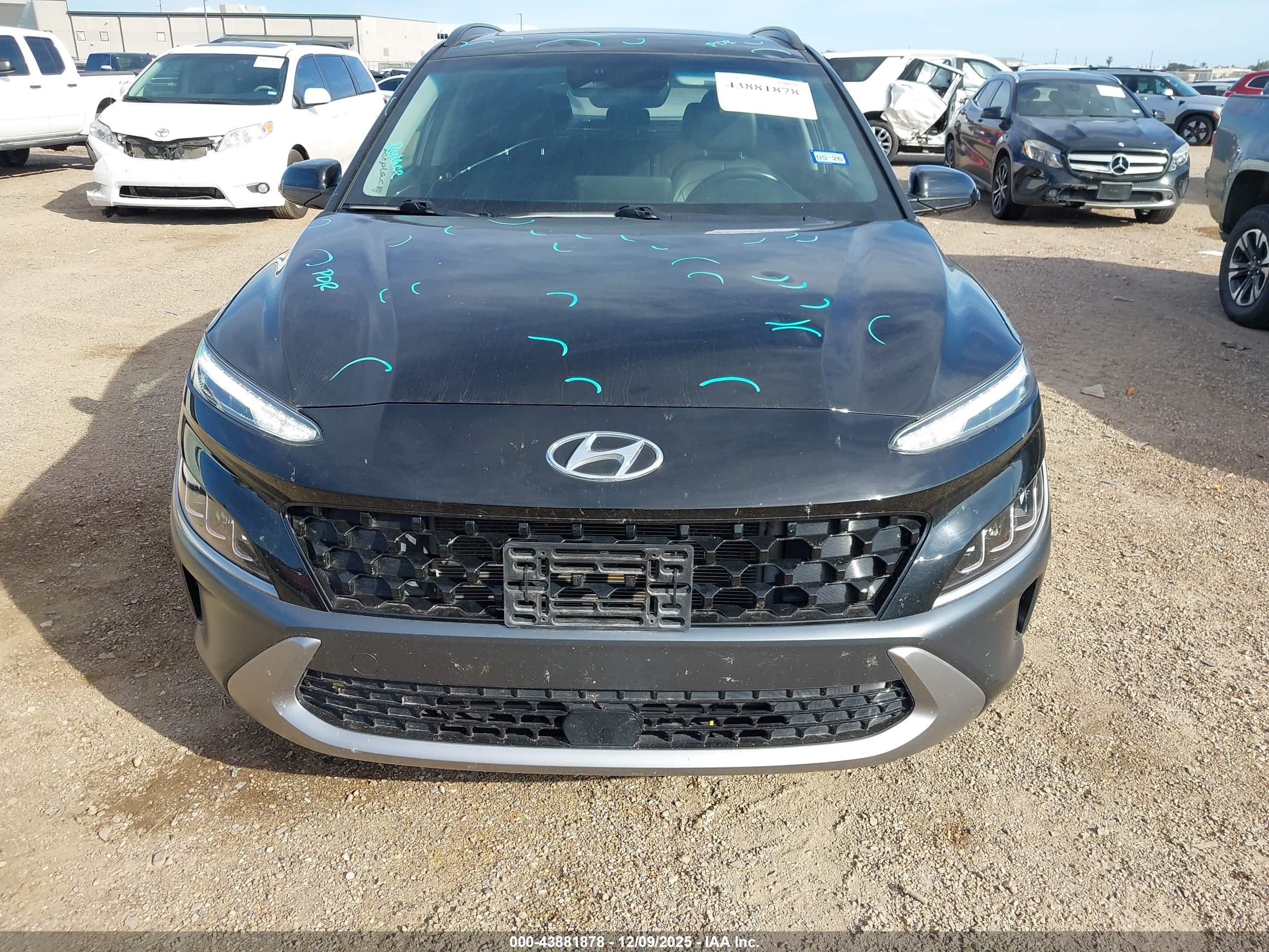 HYUNDAI KONA image 6