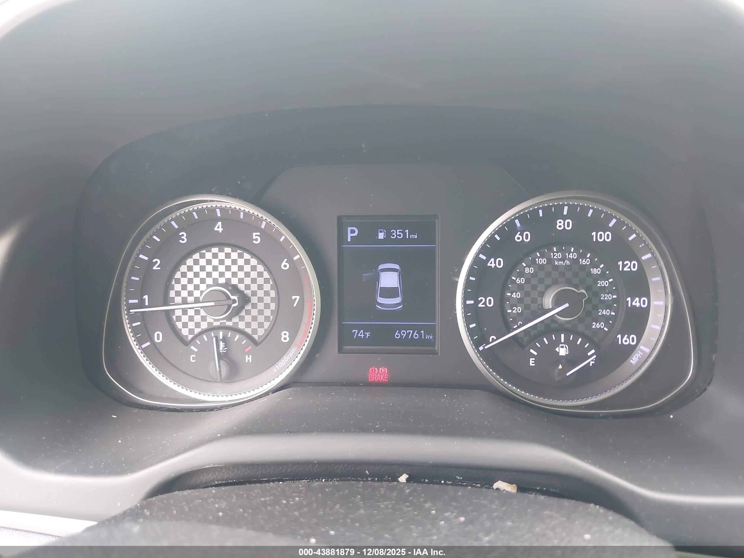 HYUNDAI ELANTRA image 7