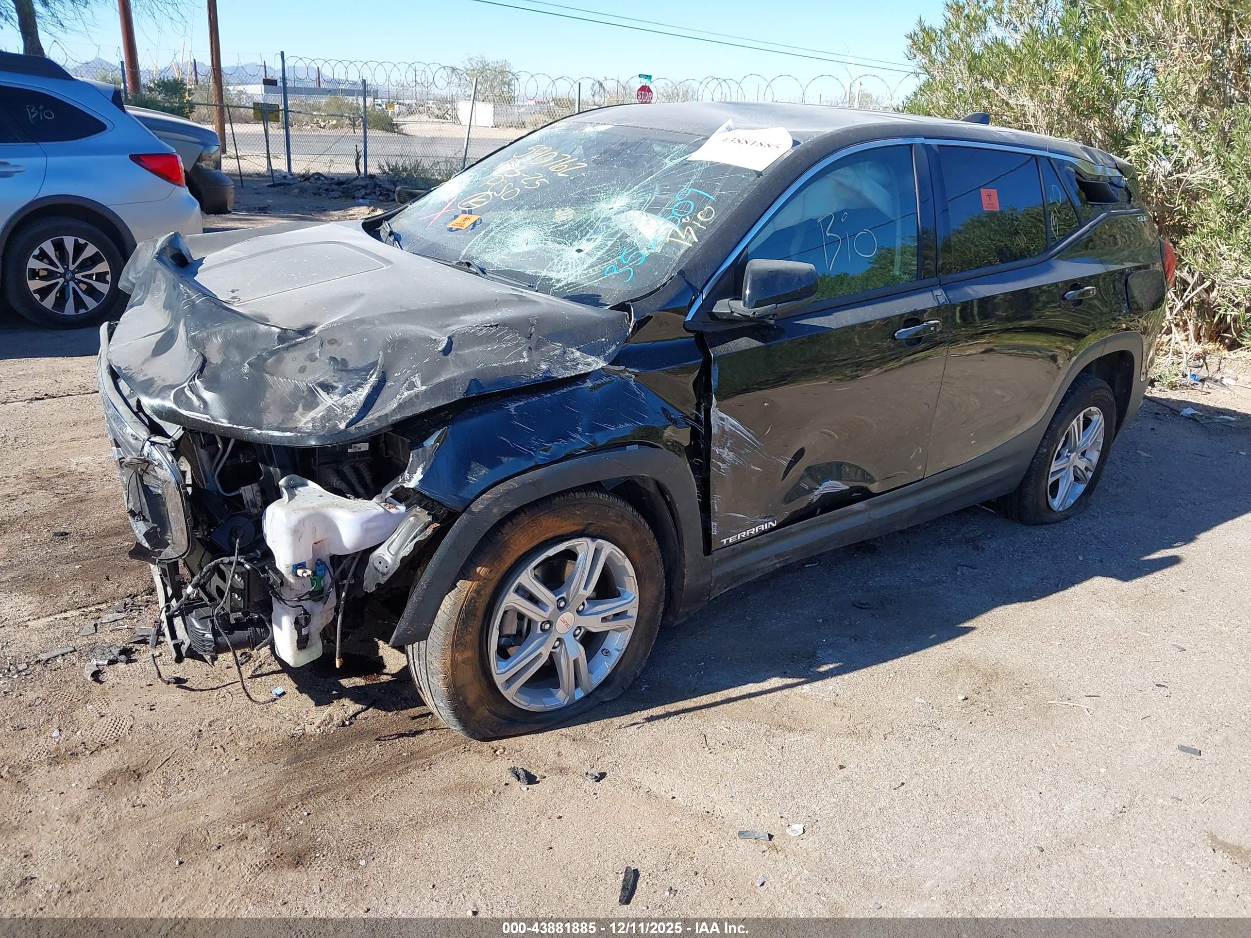 GMC TERRAIN image 2