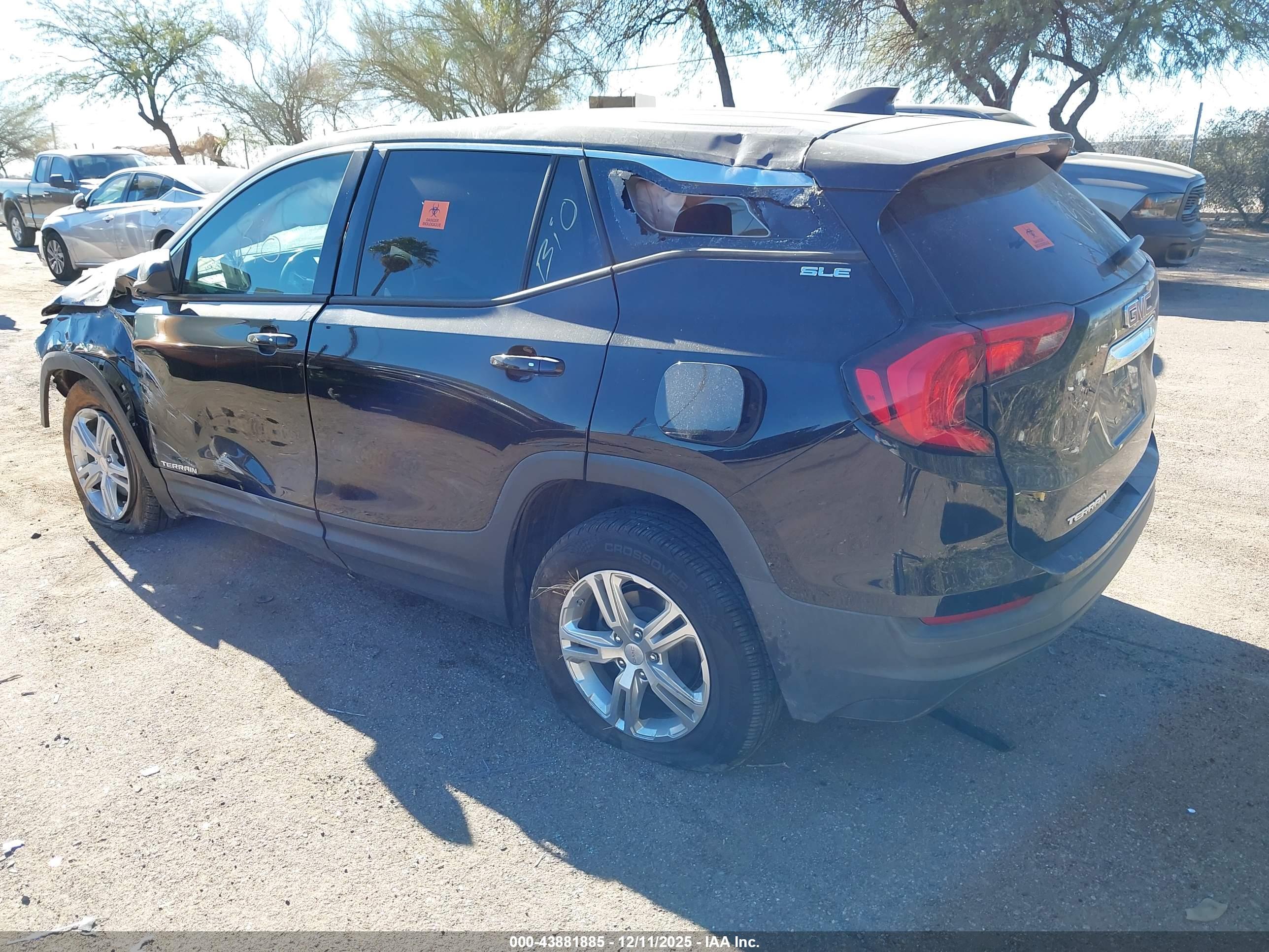 GMC TERRAIN image 3
