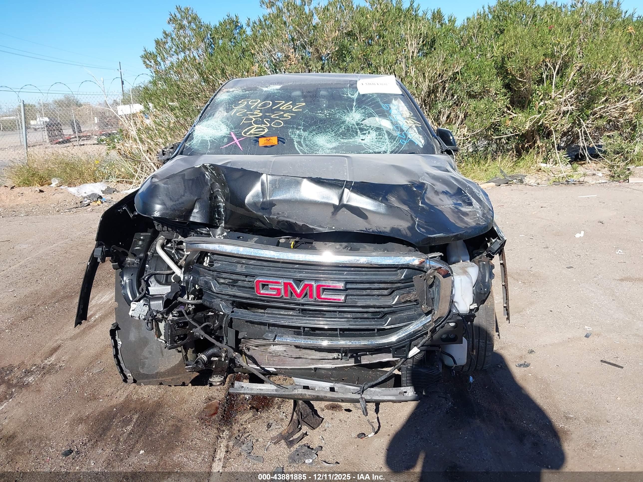 GMC TERRAIN image 6