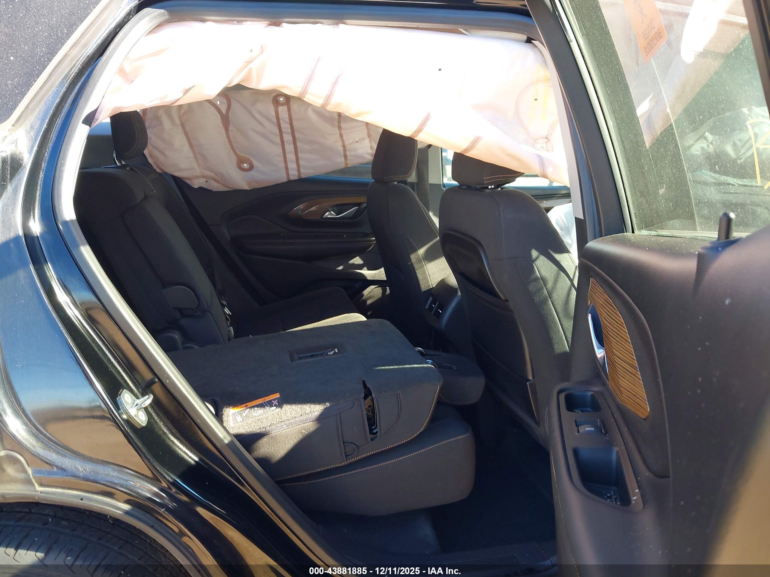 GMC TERRAIN image 8