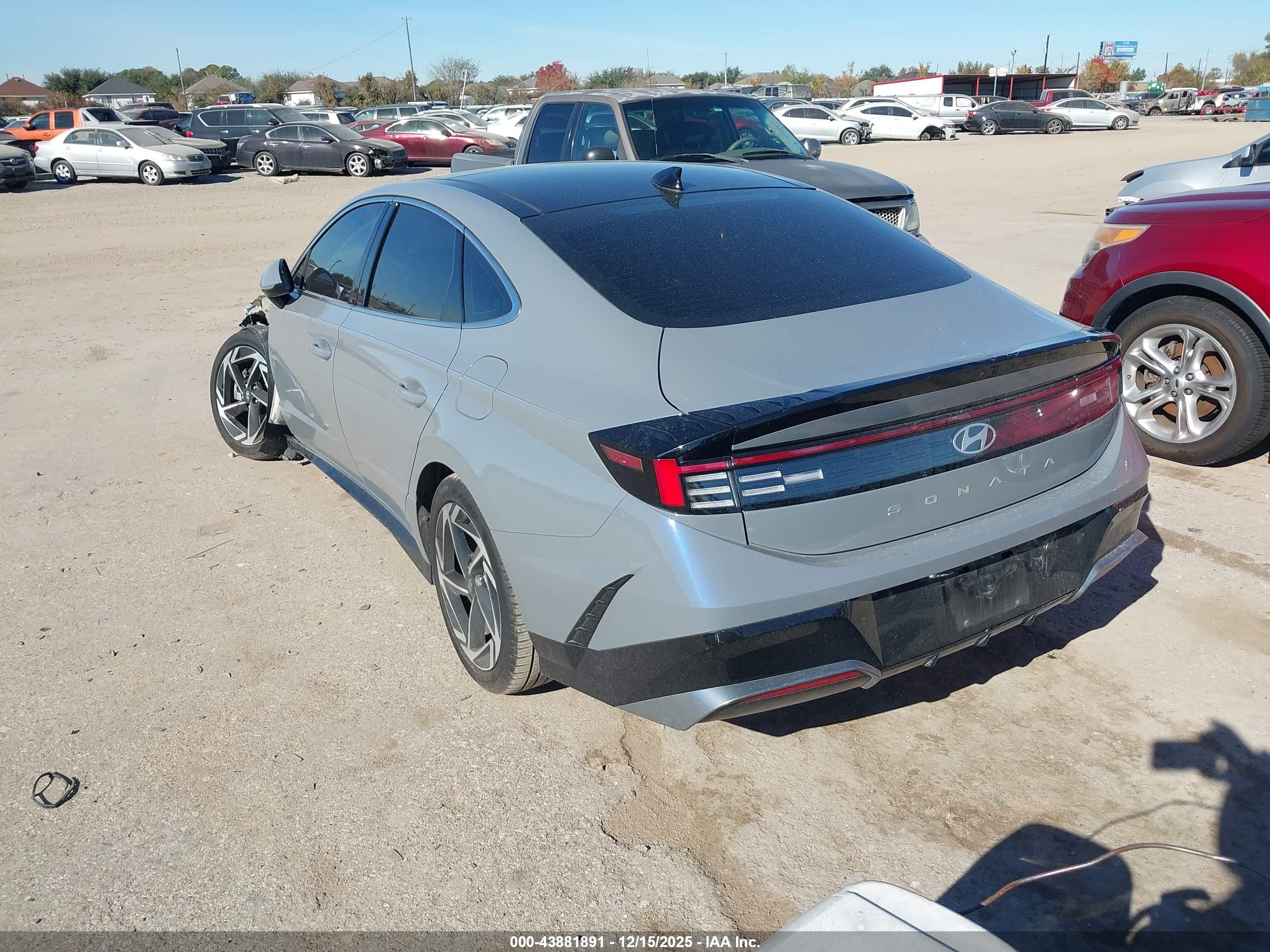 HYUNDAI SONATA image 3
