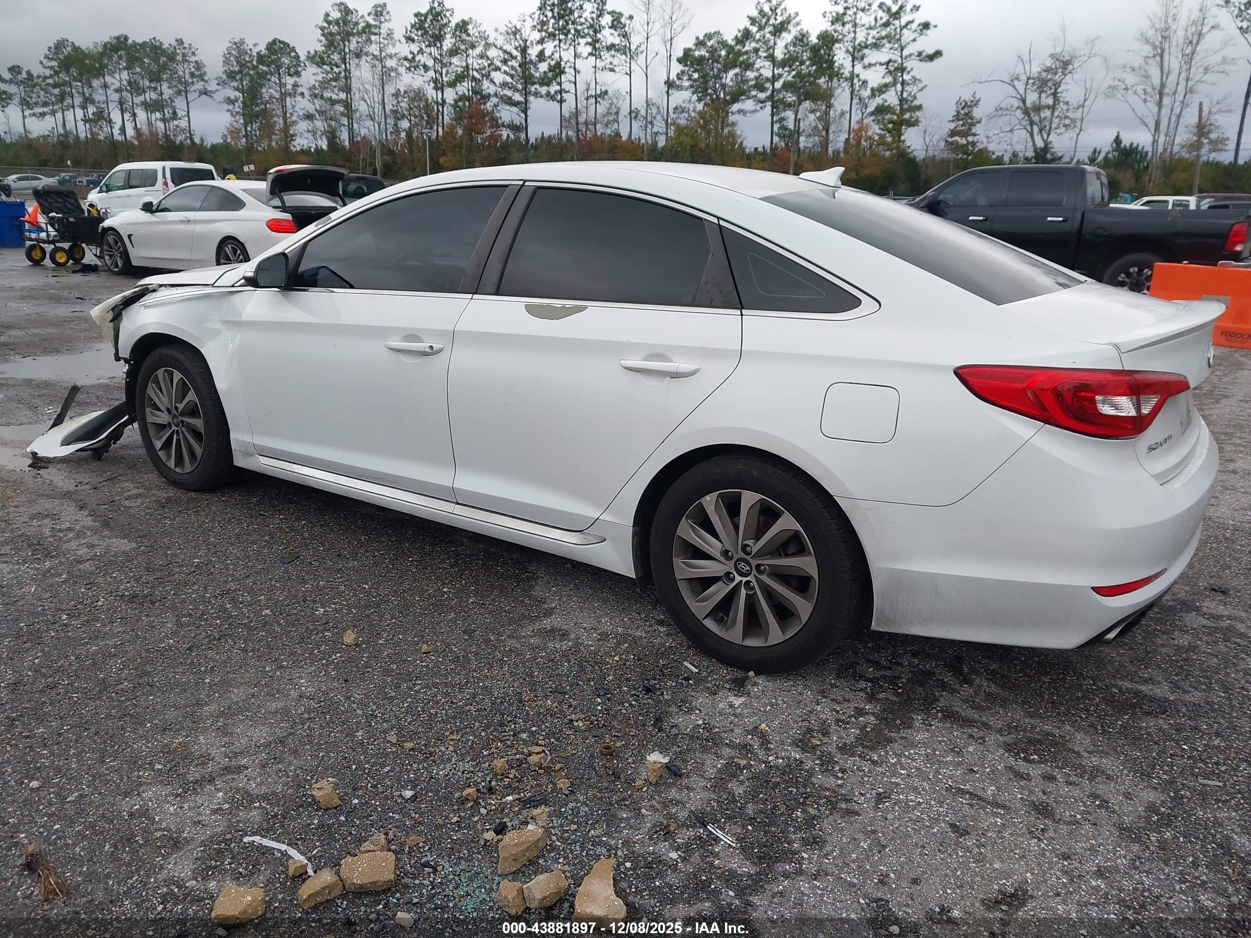 HYUNDAI SONATA image 3