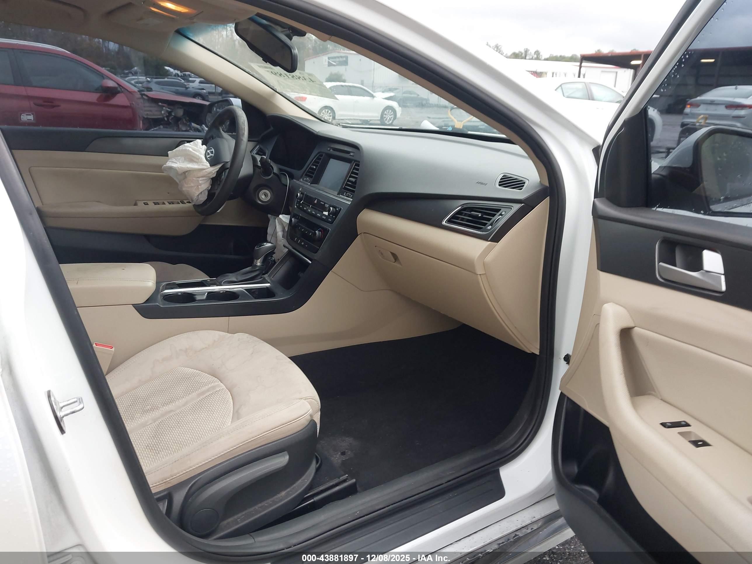 HYUNDAI SONATA image 5