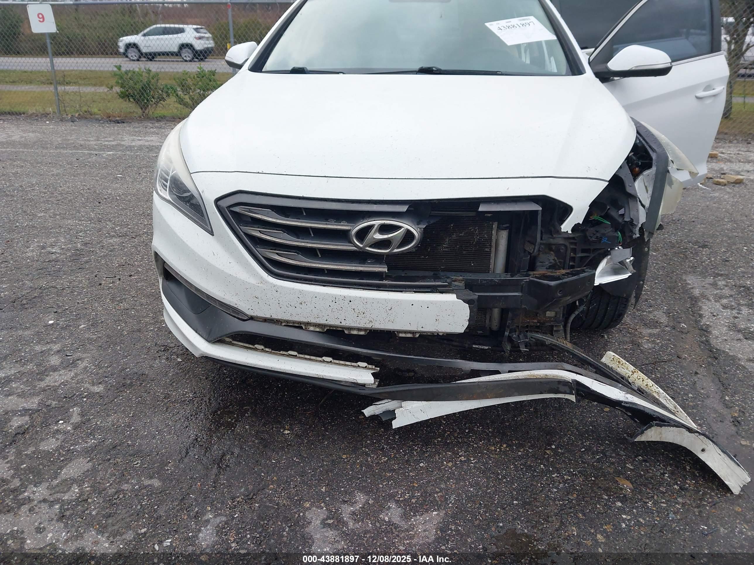 HYUNDAI SONATA image 6