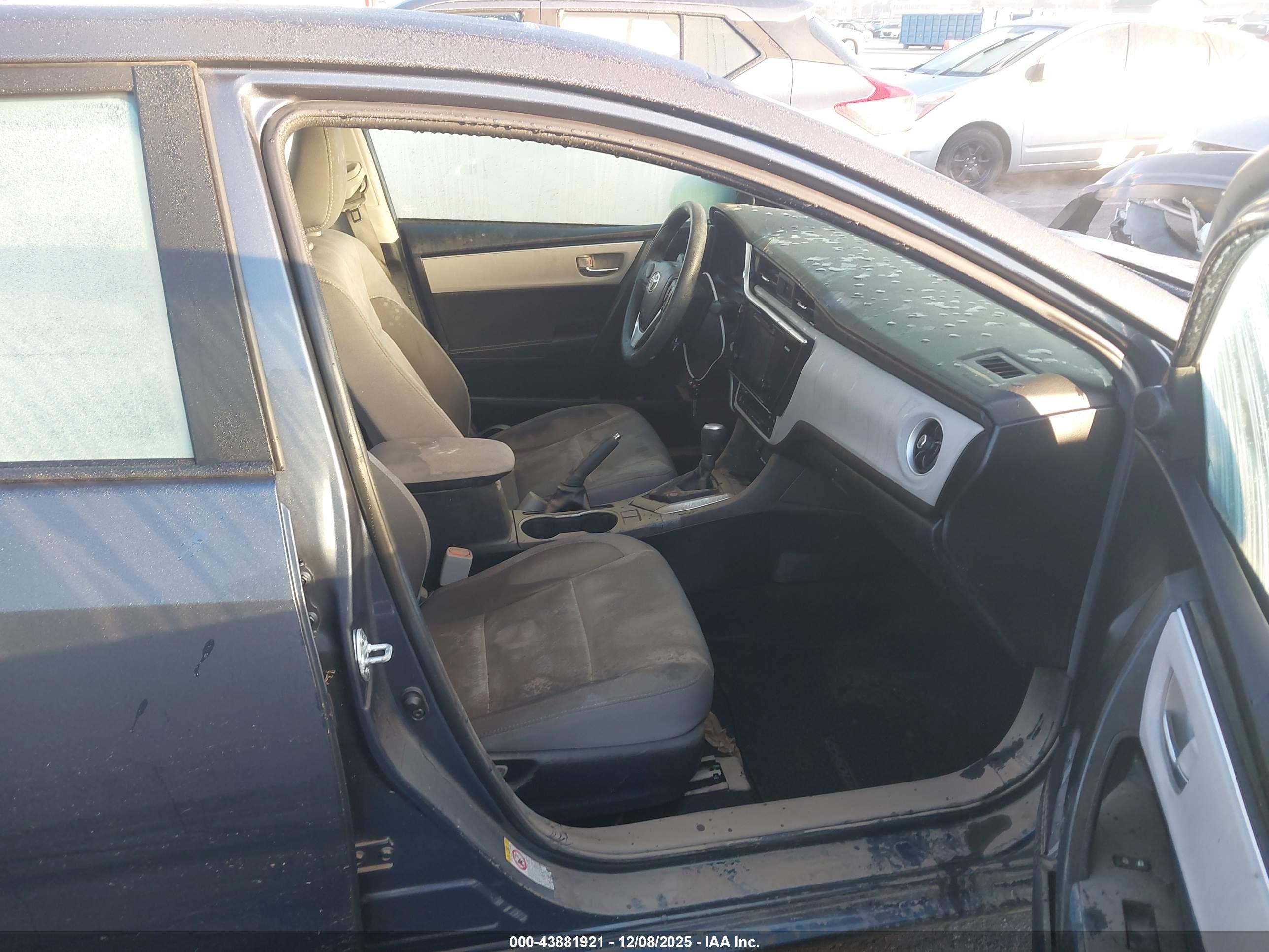 TOYOTA COROLLA image 5