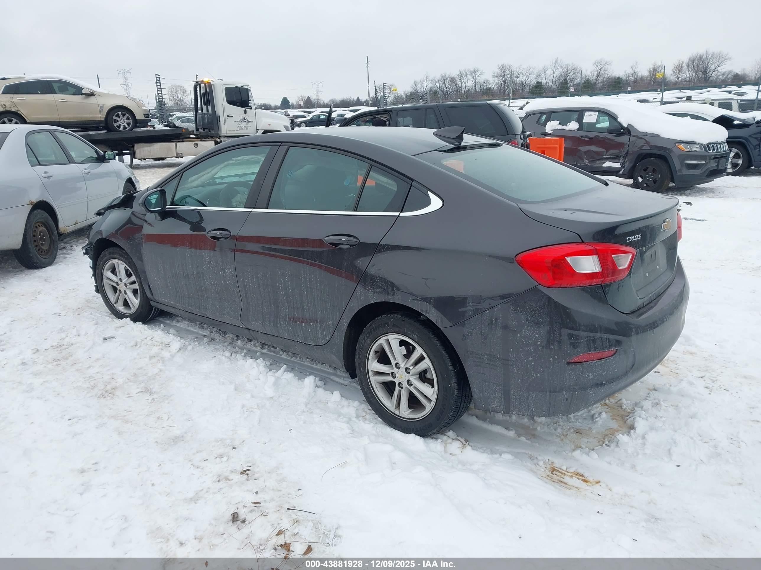 CHEVROLET CRUZE image 3