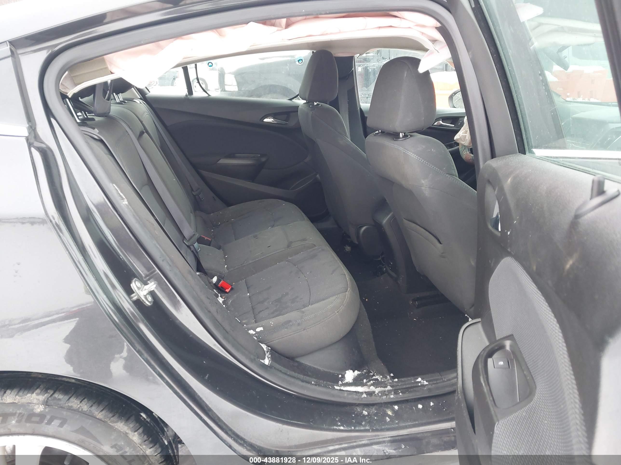 CHEVROLET CRUZE image 8
