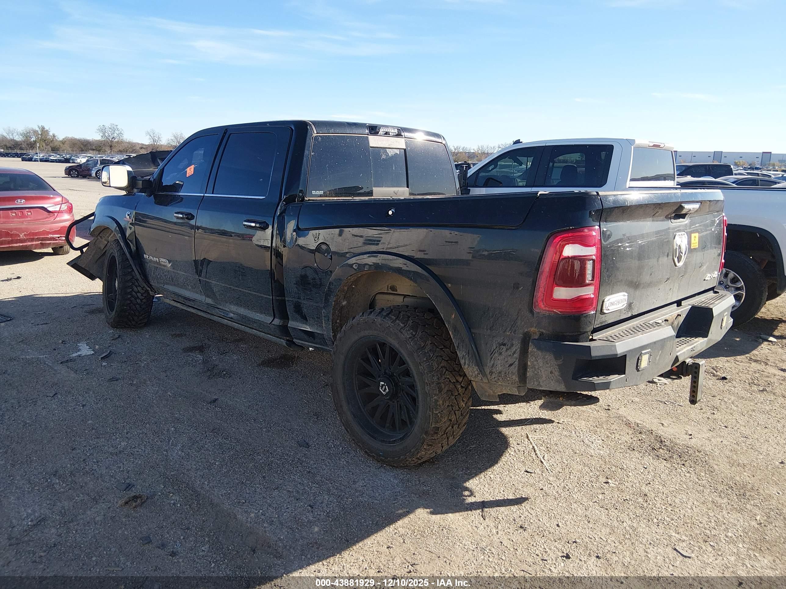 RAM 2500 image 3