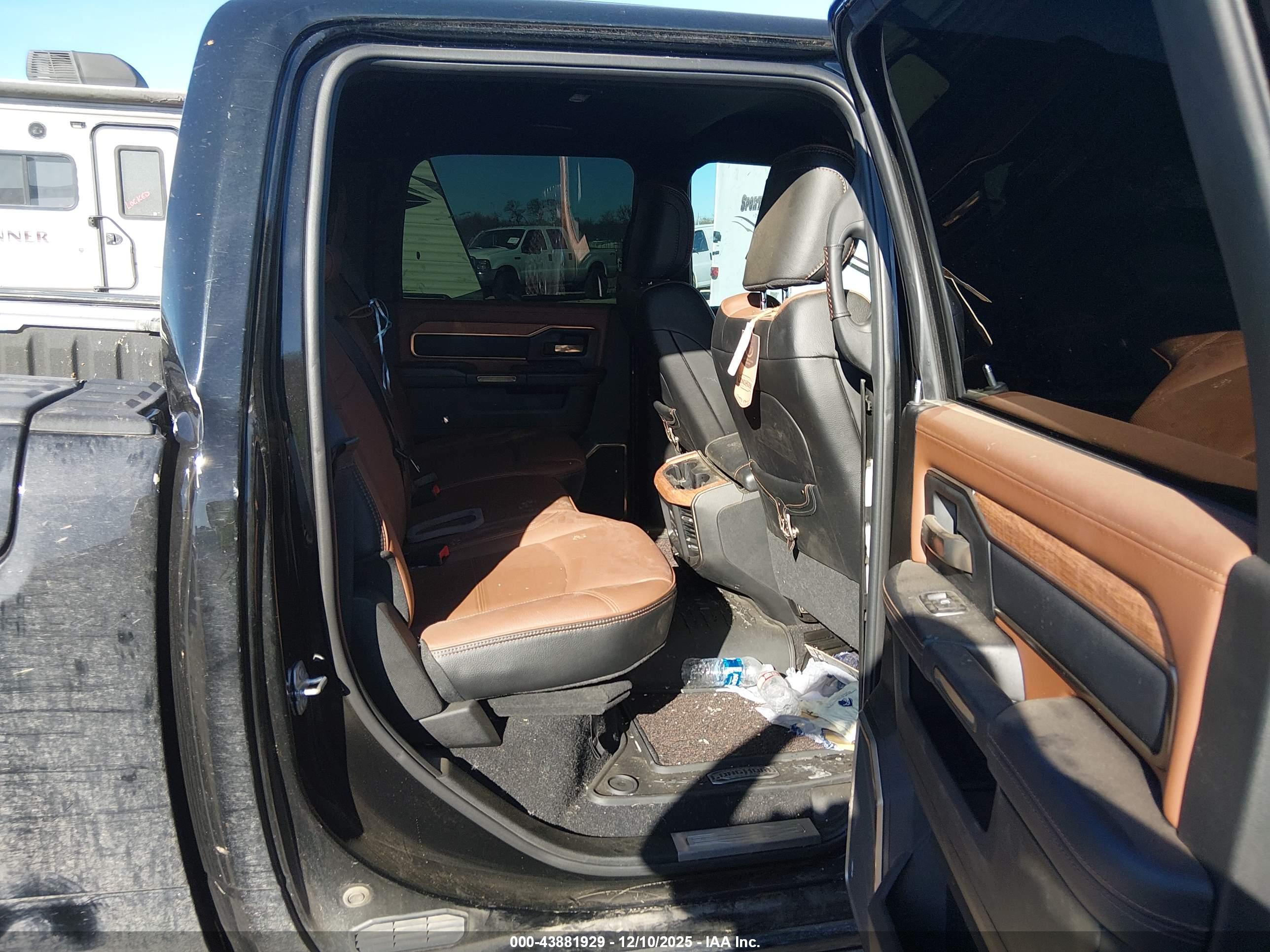 RAM 2500 image 8