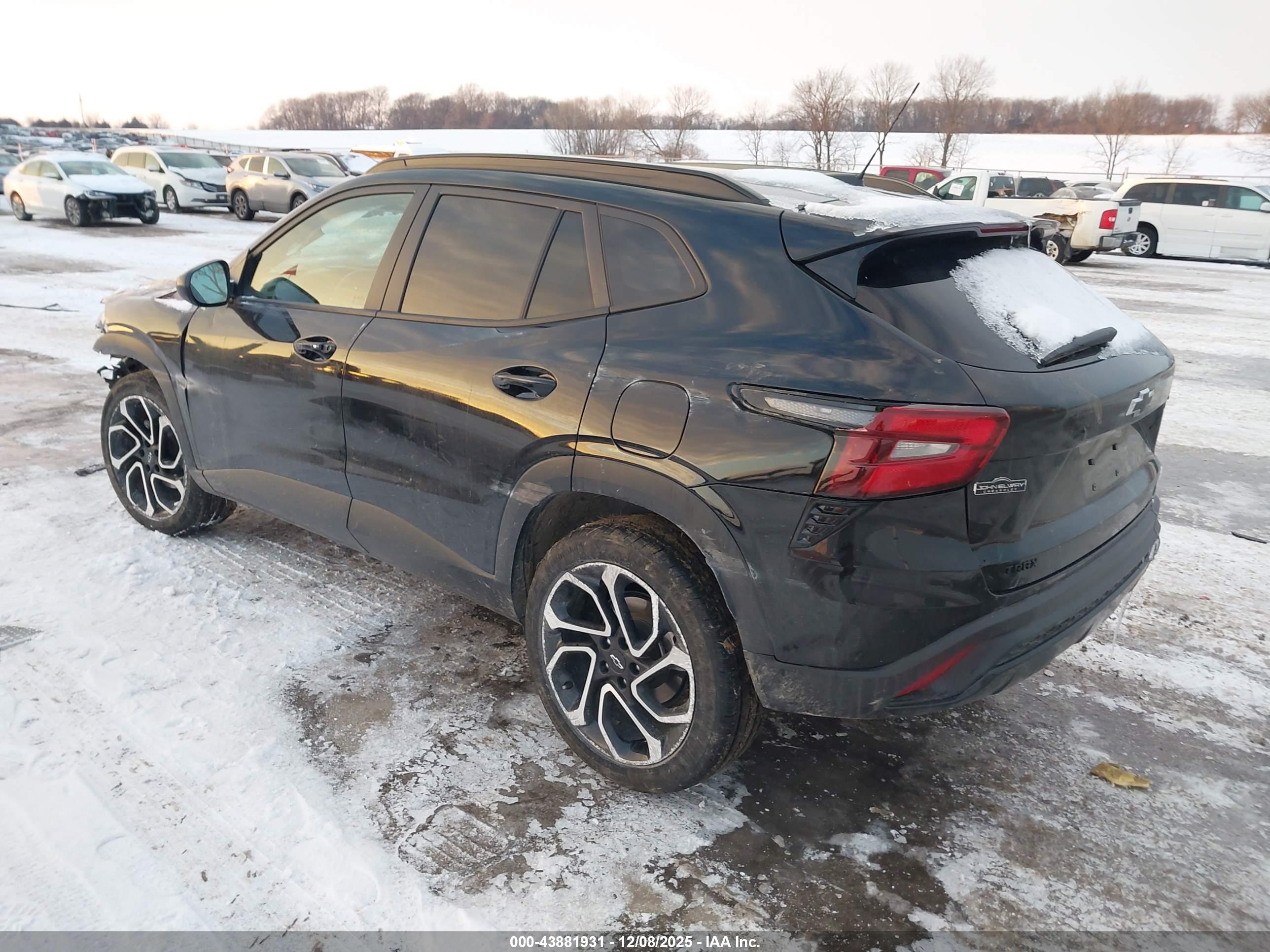 CHEVROLET TRAX image 3