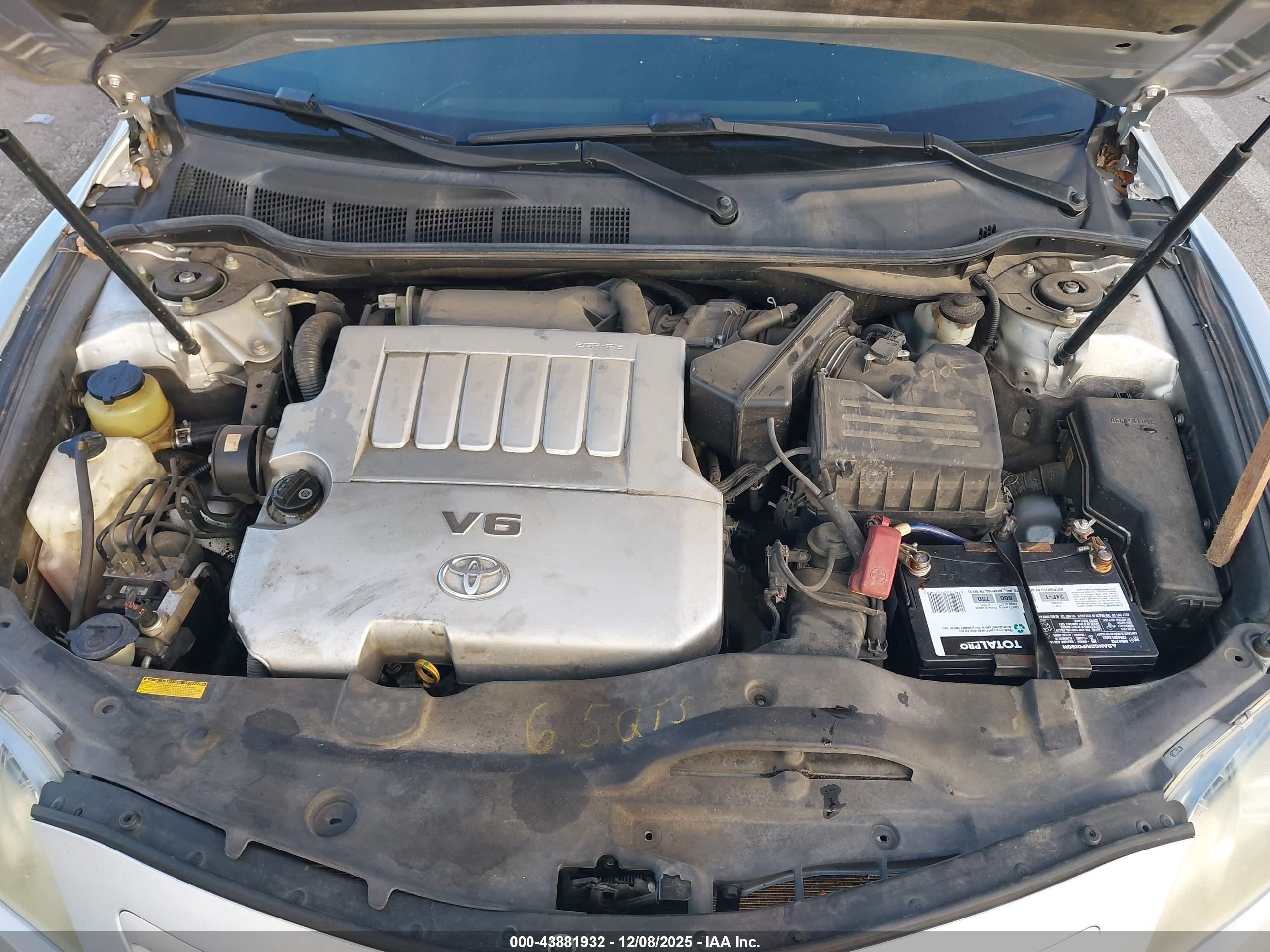 TOYOTA CAMRY image 10
