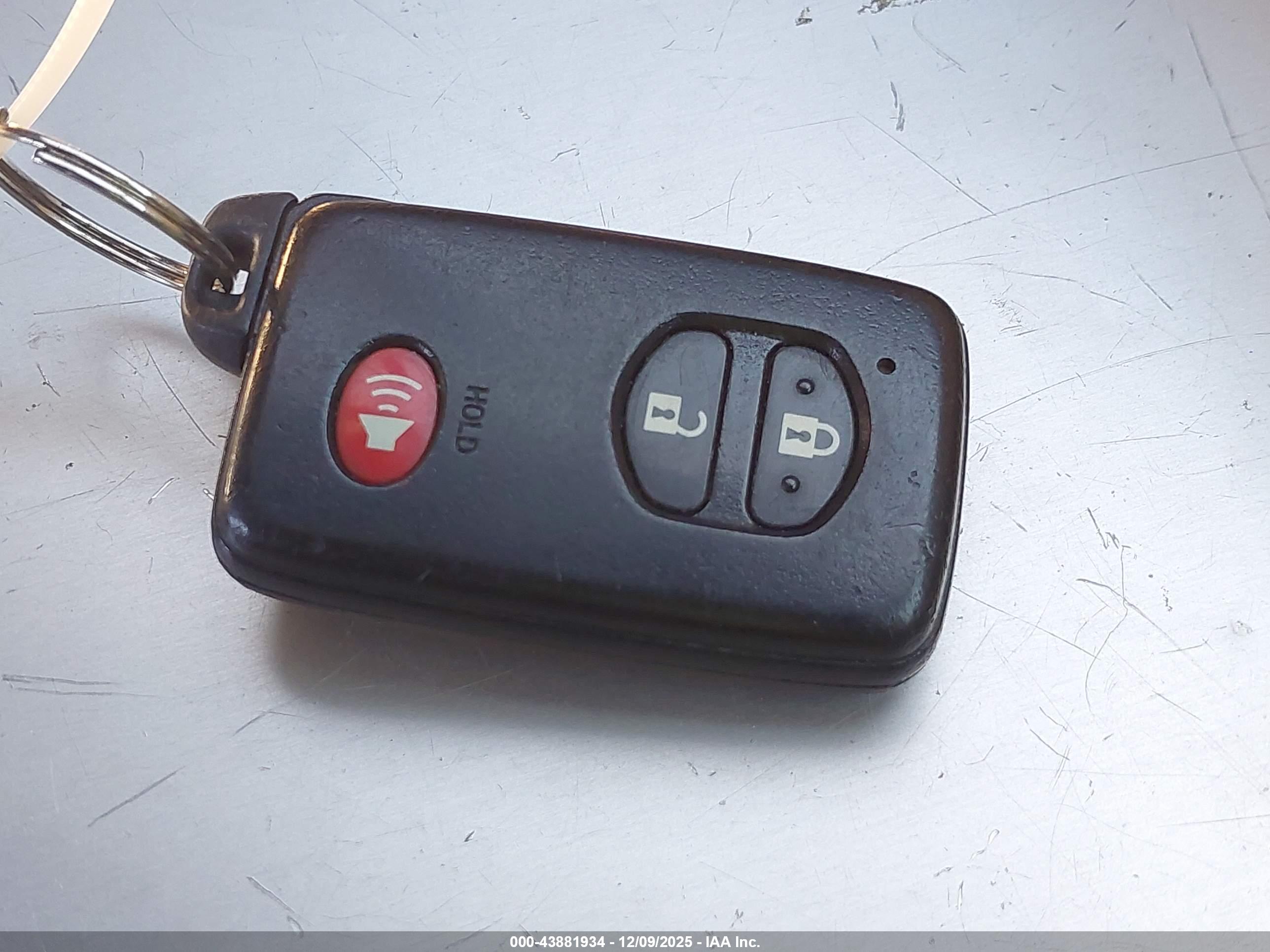 TOYOTA PRIUS image 11
