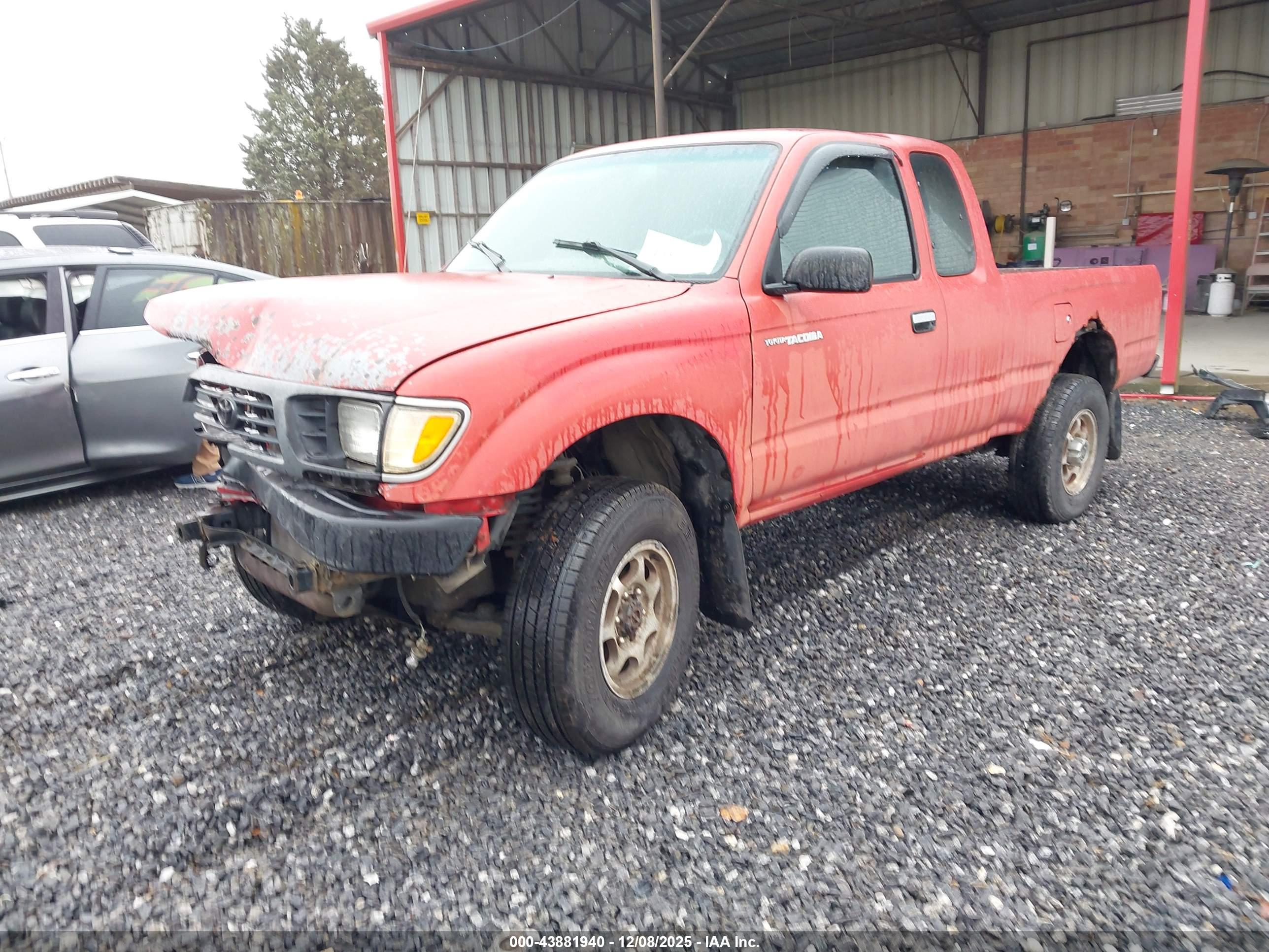TOYOTA TACOMA image 2