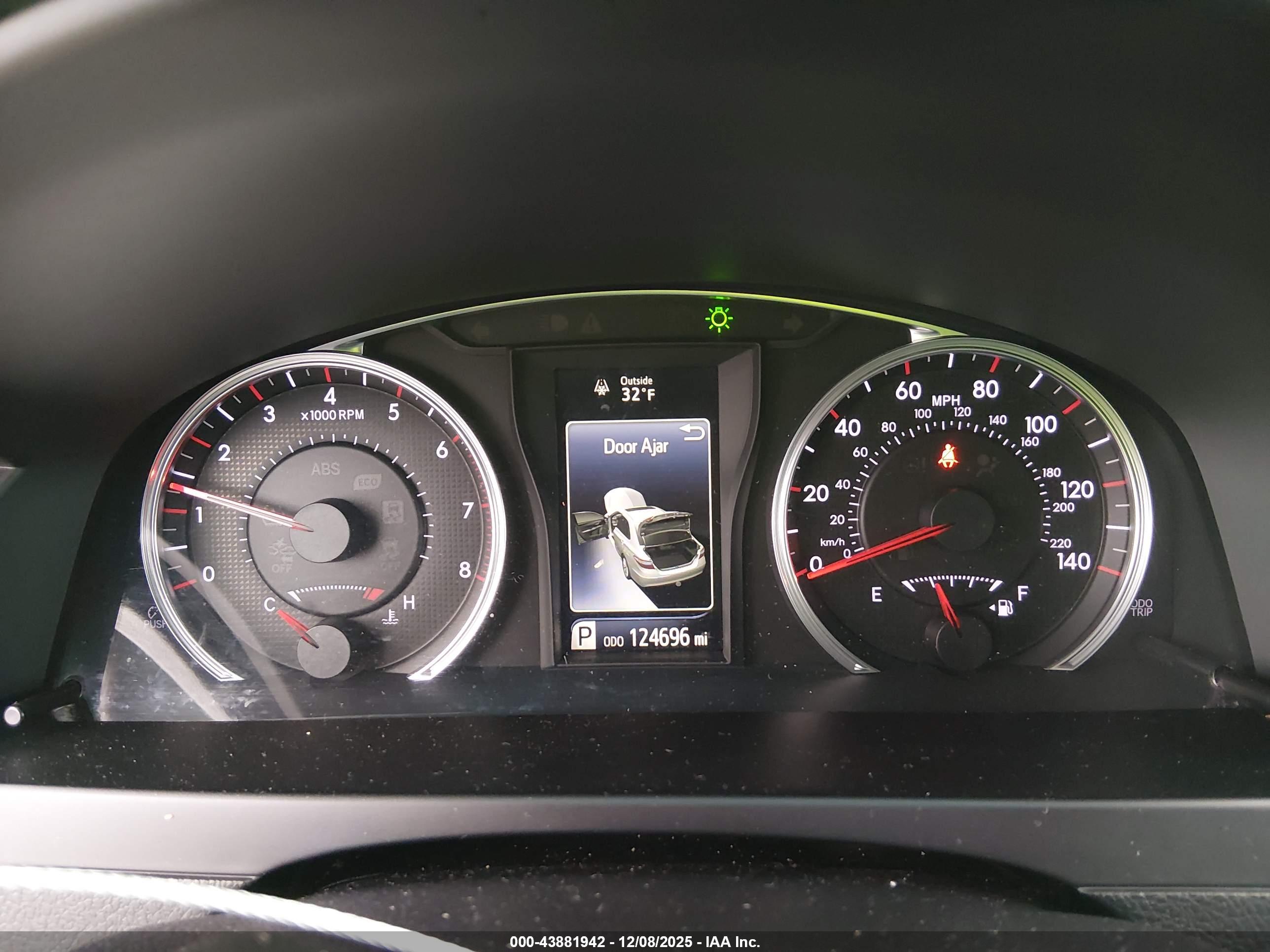 TOYOTA CAMRY image 7